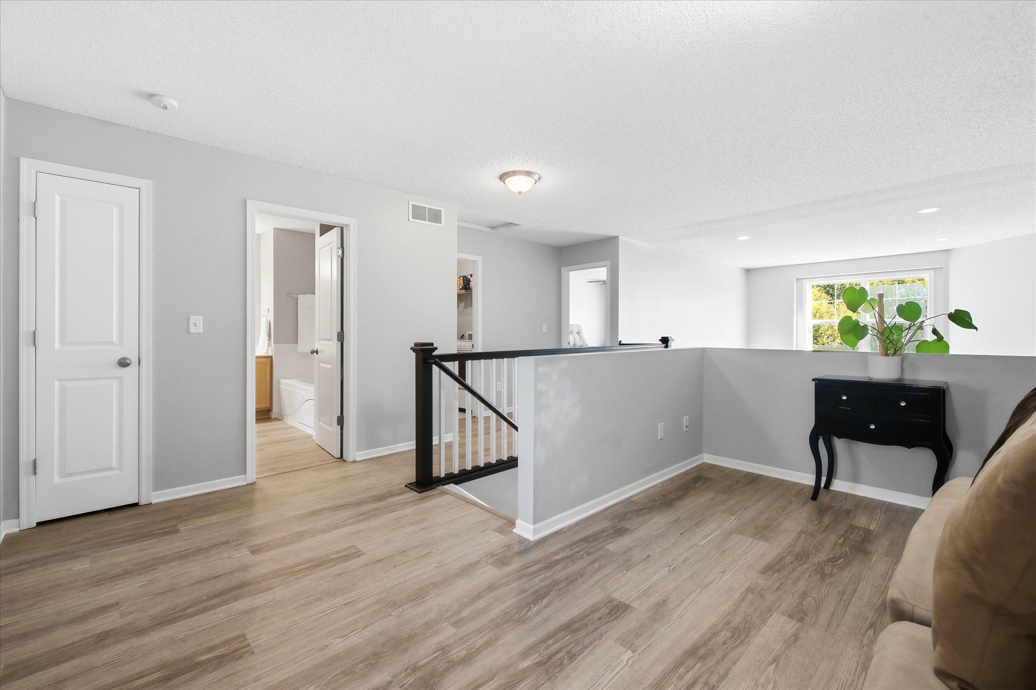 View of Residential at 15225 Stonewood Terrace, Burnsville MN 55306, Burnsville (29 of 38) - Mike Wilen | Minnesota Team Real Estate