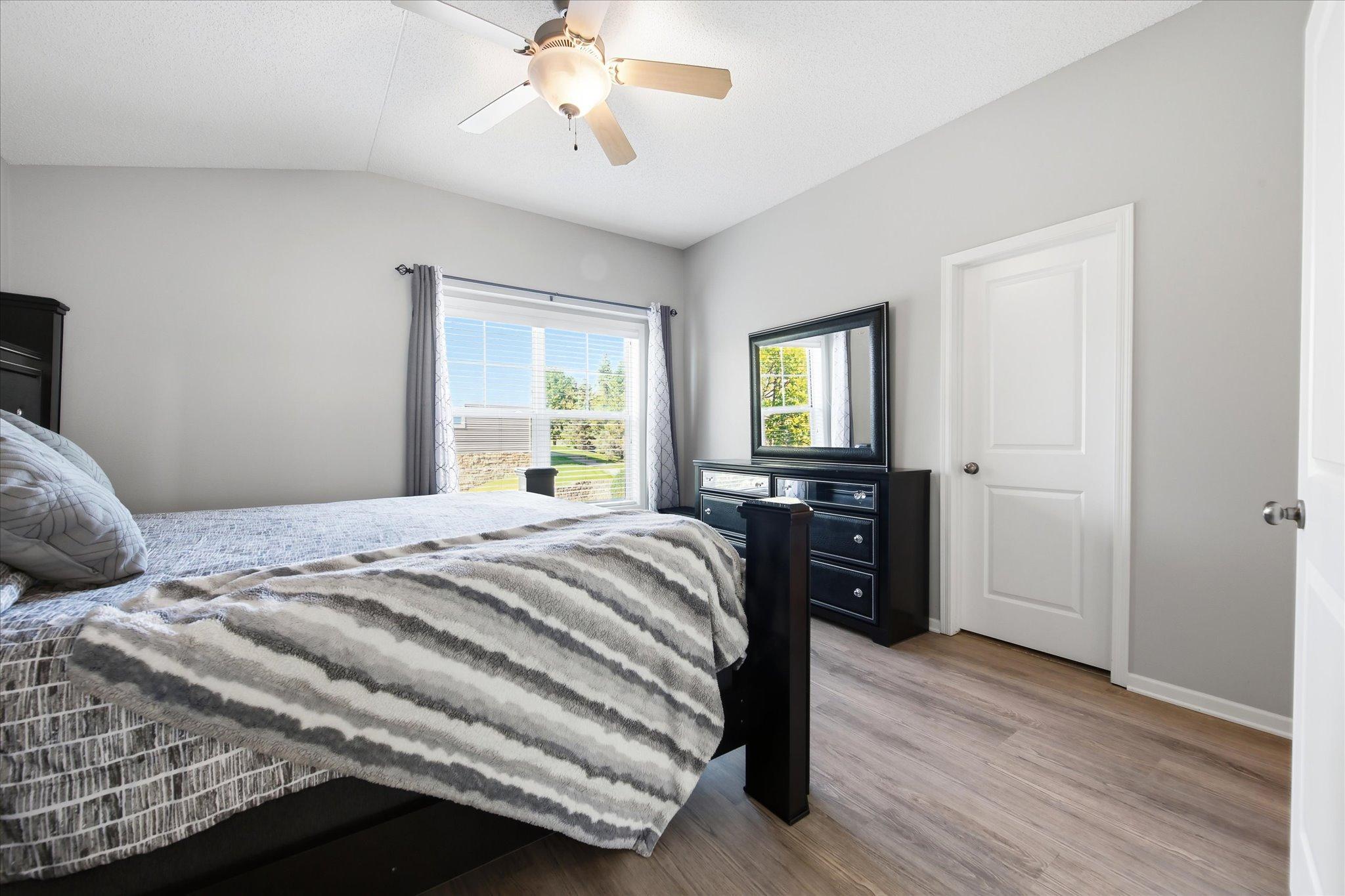 View of Residential at 15225 Stonewood Terrace, Burnsville MN 55306, Burnsville (26 of 38) - Mike Wilen | Minnesota Team Real Estate