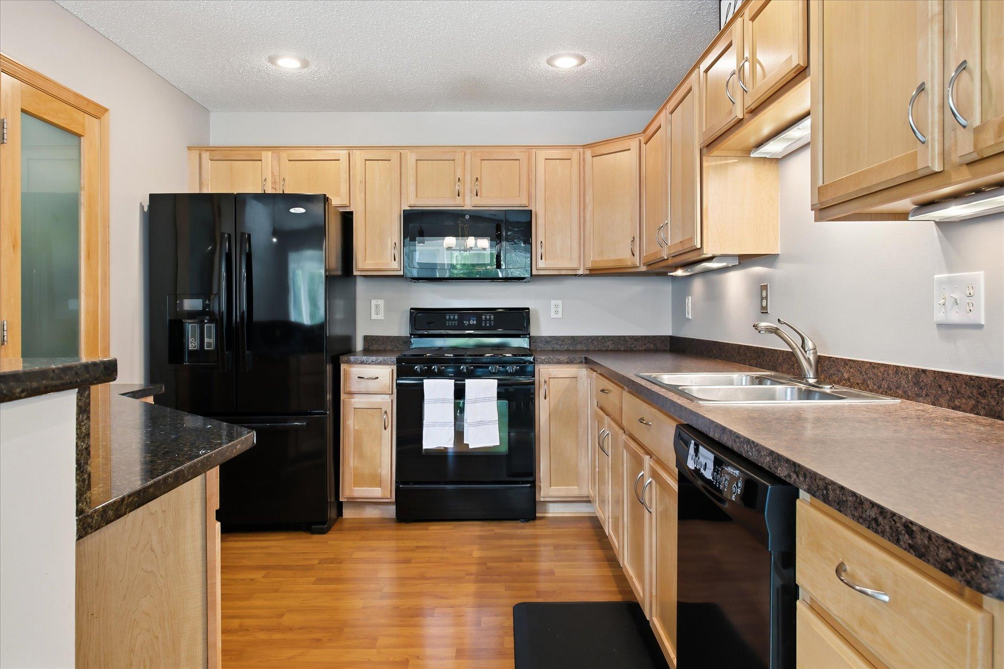 View of Residential at 15225 Stonewood Terrace, Burnsville MN 55306, Burnsville (17 of 38) - Mike Wilen | Minnesota Team Real Estate