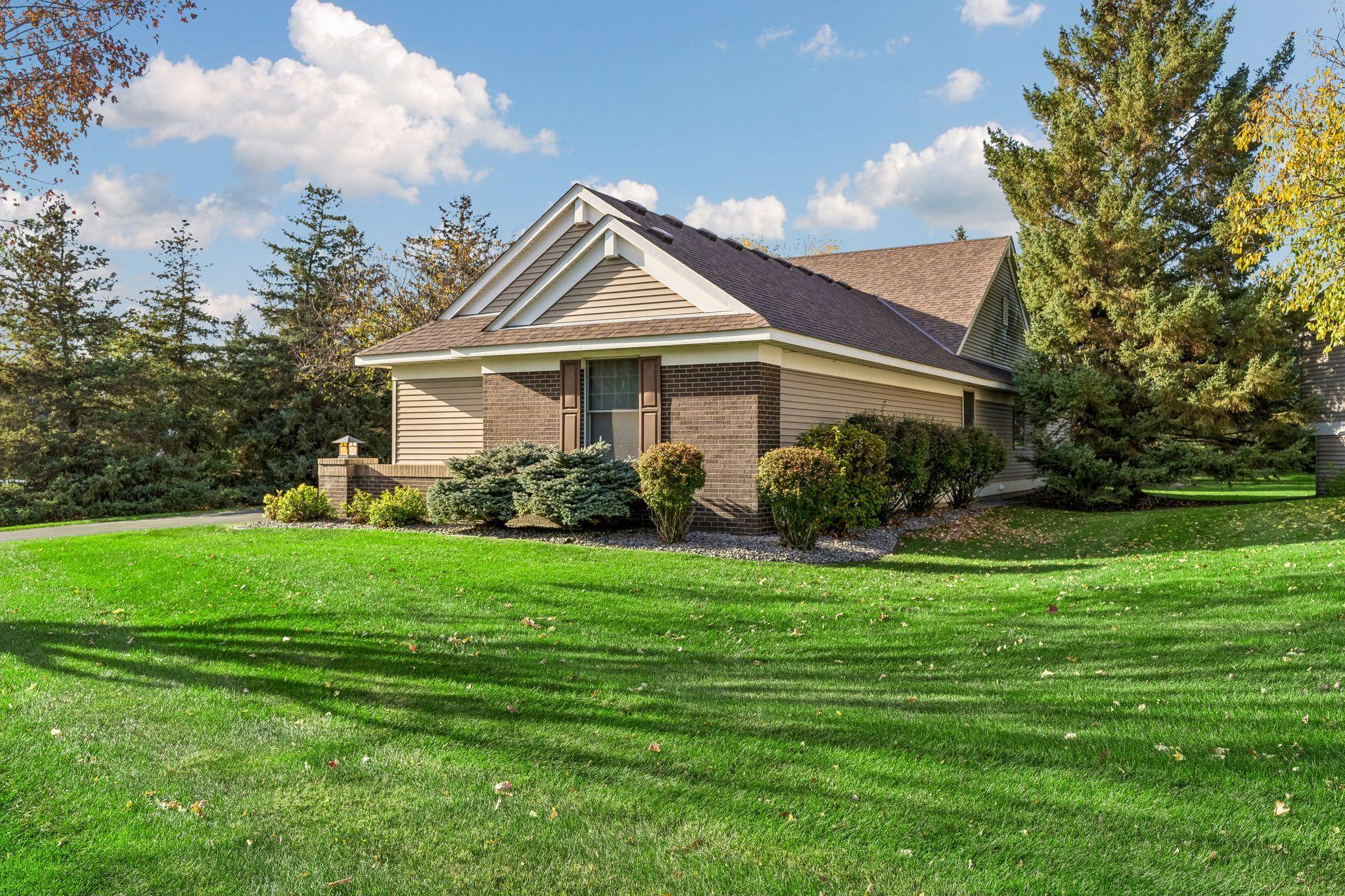 View of Residential at 9813 Wedgewood Circle, Woodbury MN 55125, Woodbury (7 of 63) - Mike Wilen | Minnesota Team Real Estate