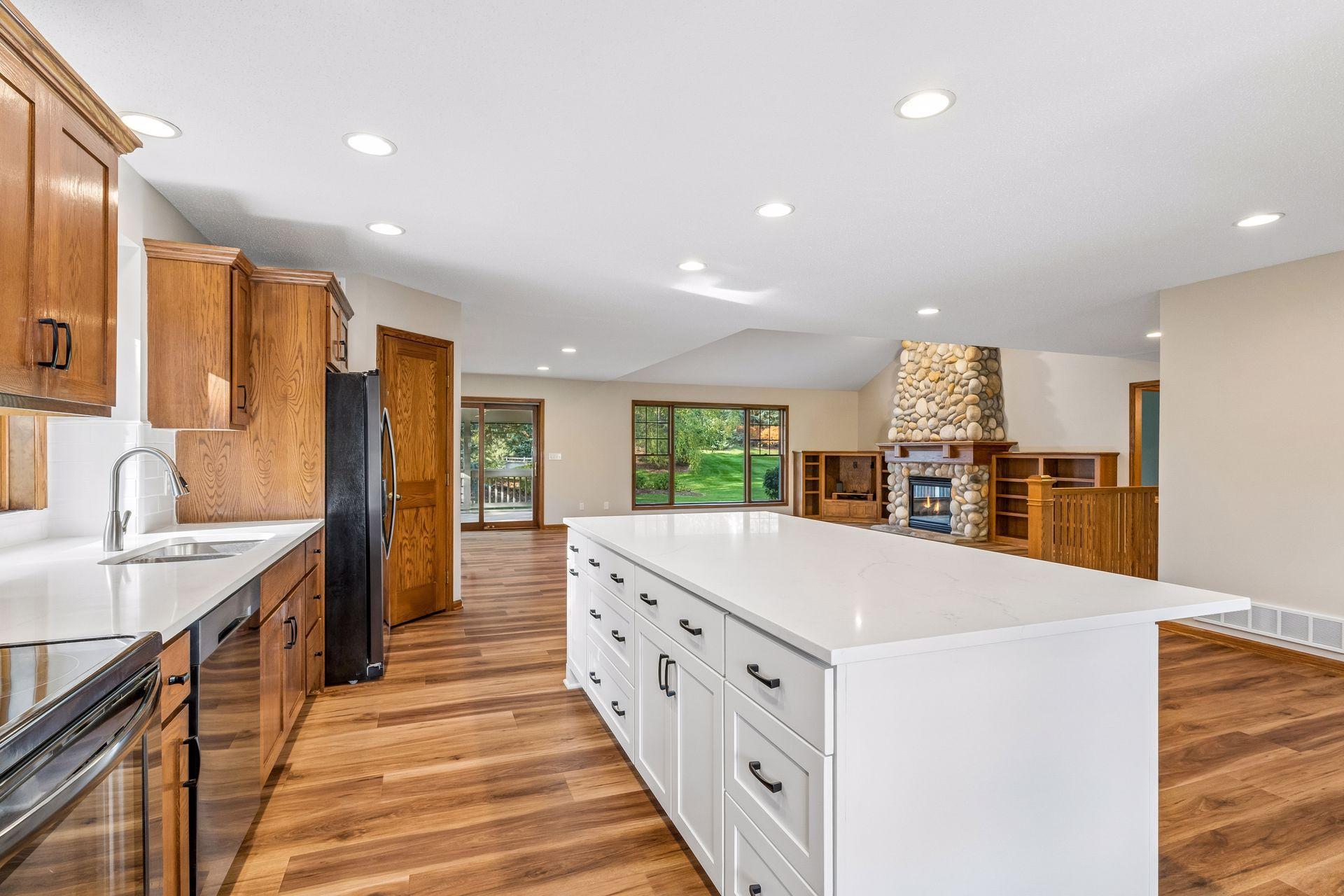 View of Residential at 9813 Wedgewood Circle, Woodbury MN 55125, Woodbury (21 of 63) - Mike Wilen | Minnesota Team Real Estate