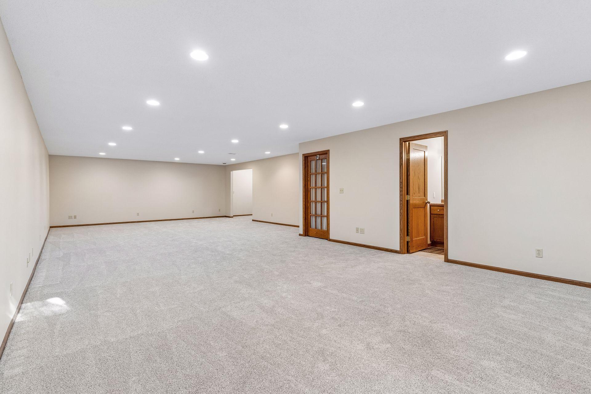 View of Residential at 9813 Wedgewood Circle, Woodbury MN 55125, Woodbury (54 of 63) - Mike Wilen | Minnesota Team Real Estate
