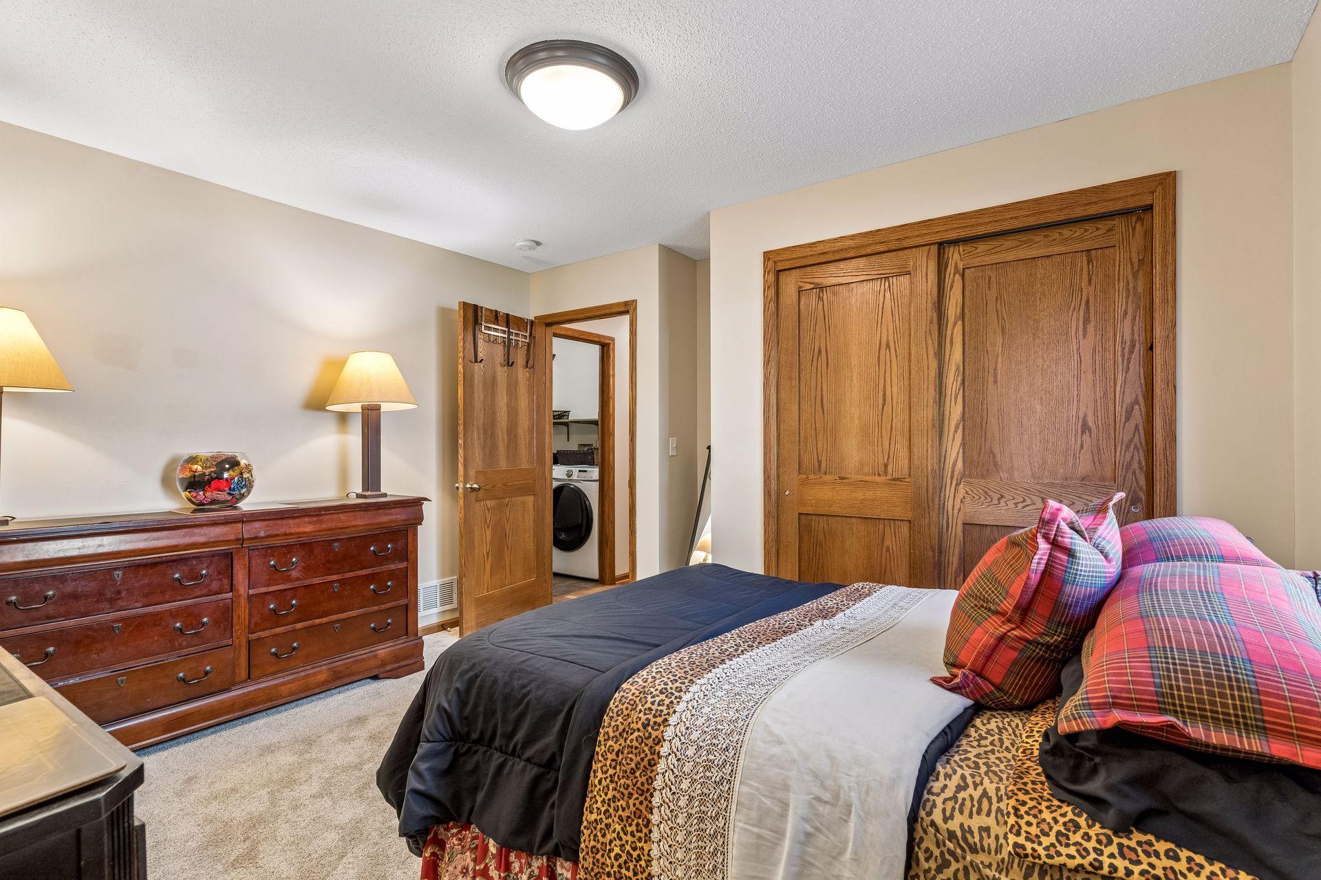 View of Residential at 9813 Wedgewood Circle, Woodbury MN 55125, Woodbury (44 of 63) - Mike Wilen | Minnesota Team Real Estate