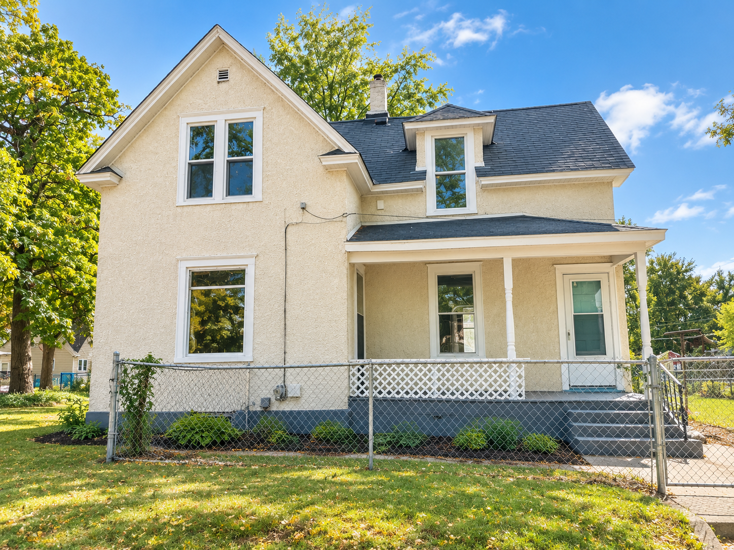 View of Duplex Up and Down at 4049 Girard Avenue, Minneapolis - Mike Wilen | Minnesota Team Real Estate