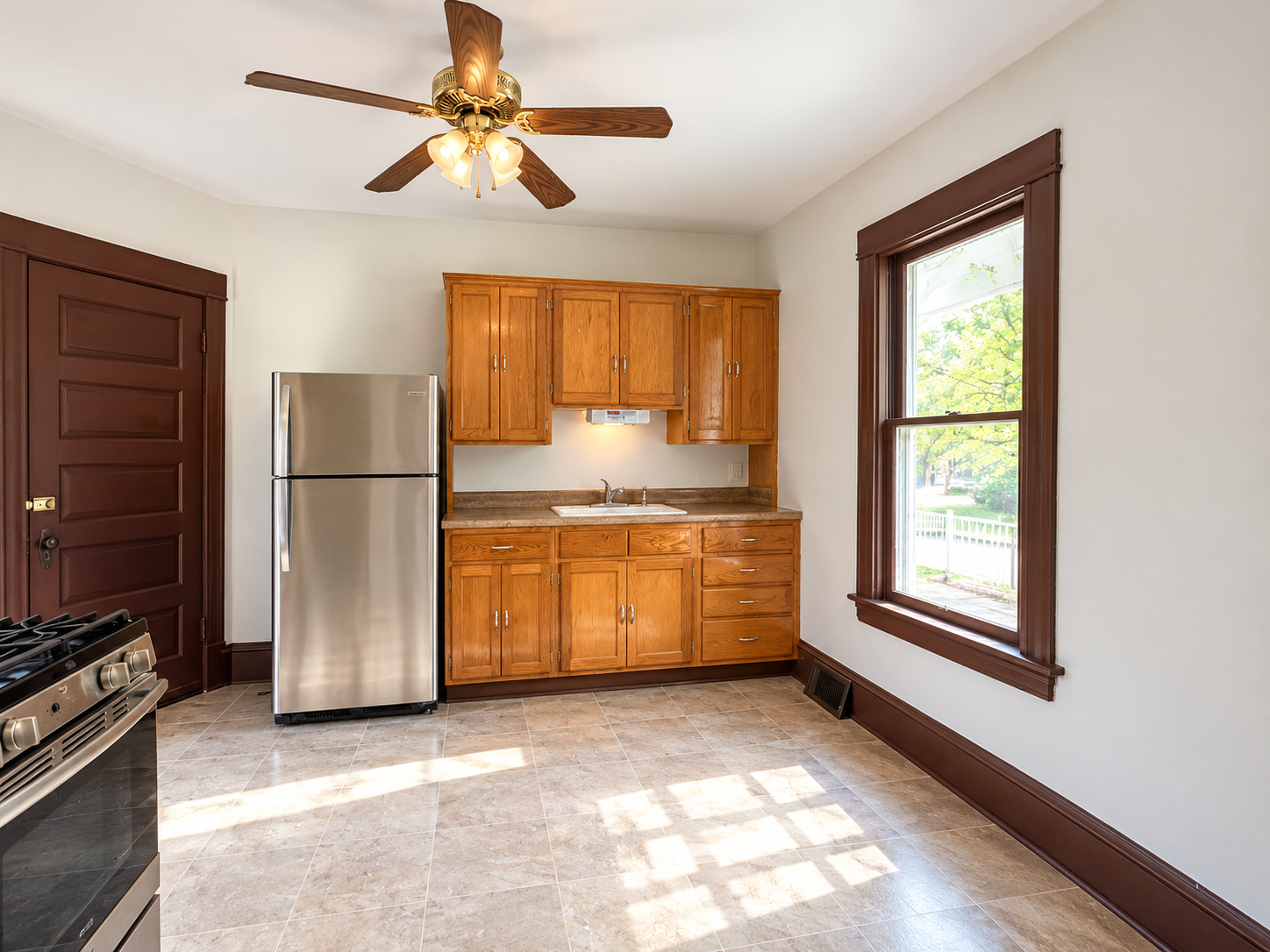 View of Residential Income at 4049 Girard Avenue, Minneapolis MN 55412, Minneapolis (12 of 27) - Mike Wilen | Minnesota Team Real Estate
