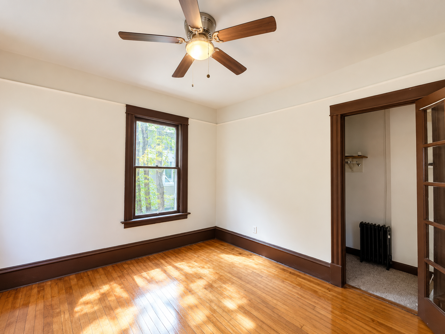View of Residential Income at 4049 Girard Avenue, Minneapolis MN 55412, Minneapolis (10 of 27) - Mike Wilen | Minnesota Team Real Estate