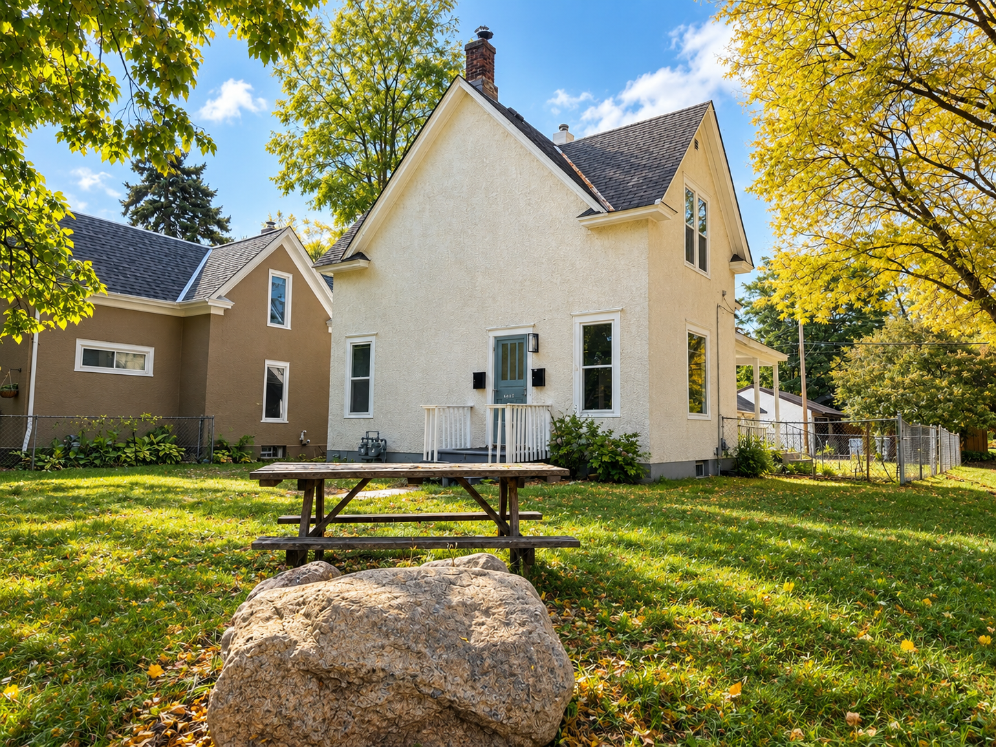 View of Residential Income at 4049 Girard Avenue, Minneapolis MN 55412, Minneapolis (3 of 27) - Mike Wilen | Minnesota Team Real Estate