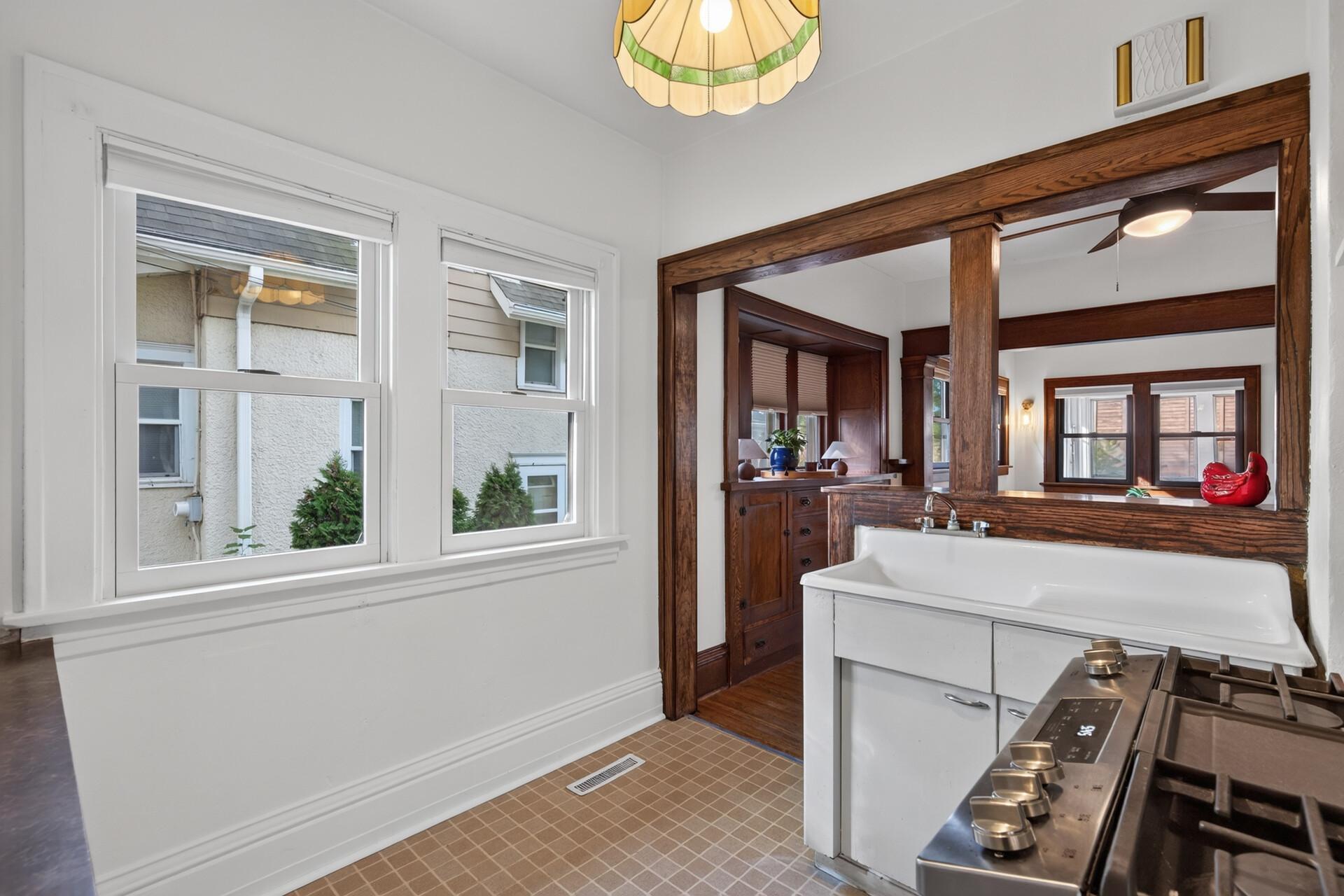 View of Residential at 4151 2nd Avenue, Minneapolis MN 55409, Minneapolis (11 of 29) - Mike Wilen | Minnesota Team Real Estate