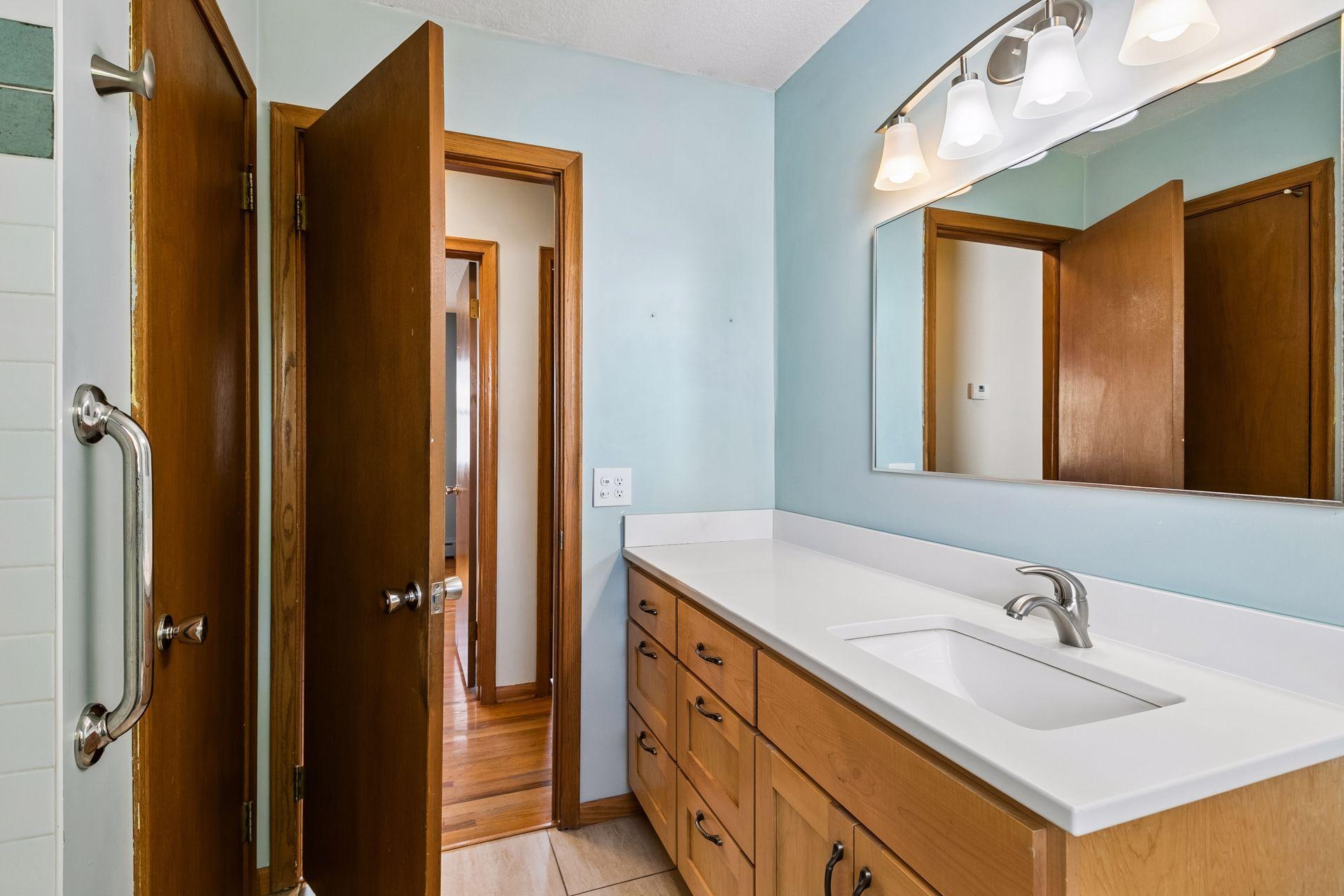 View of Residential at 3739 Lee Avenue, Robbinsdale MN 55422, Robbinsdale (7 of 24) - Mike Wilen | Minnesota Team Real Estate