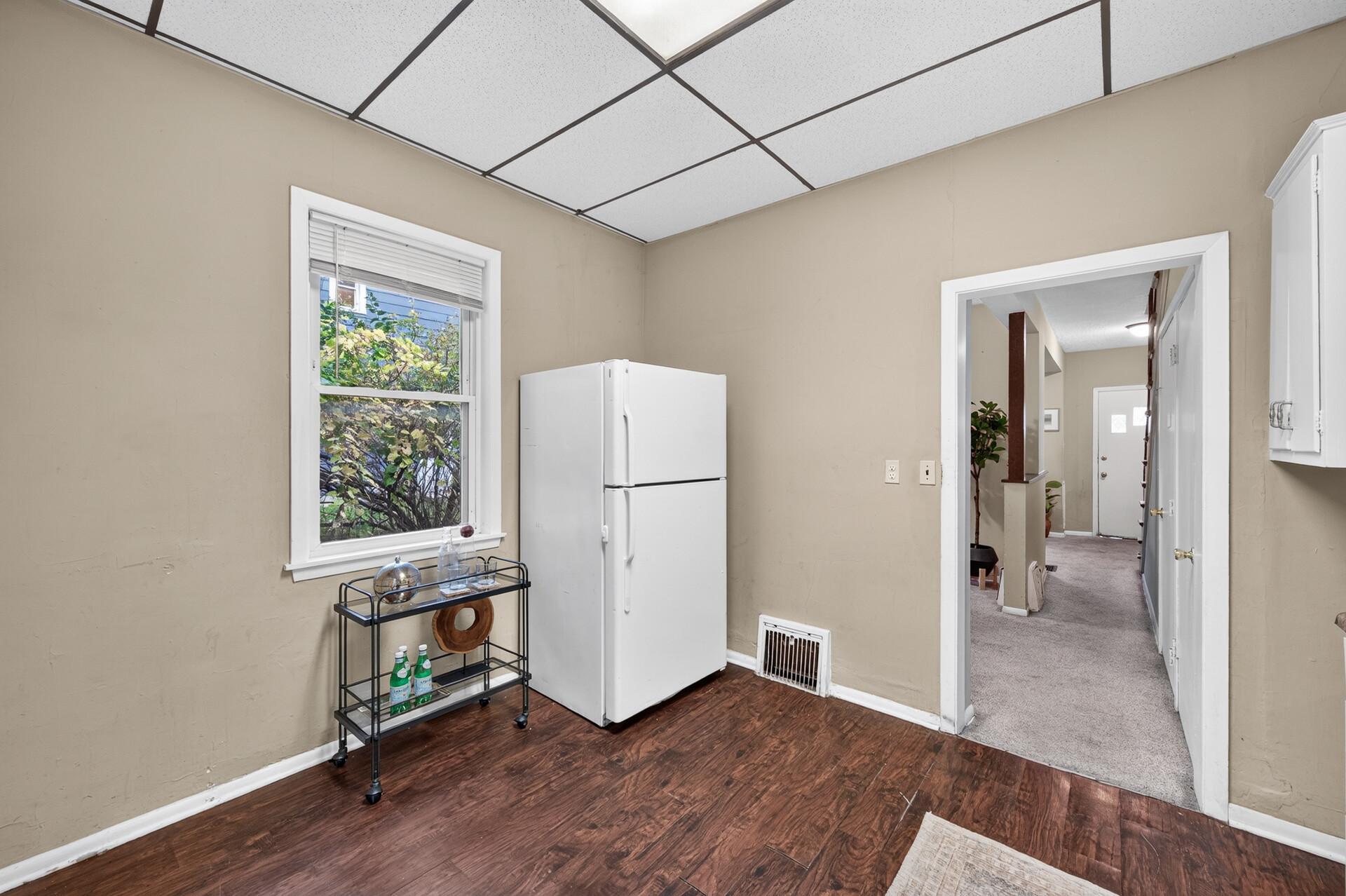 View of Residential Income at 591 Payne Avenue, Saint Paul MN 55130, Saint Paul (10 of 31) - Mike Wilen | Minnesota Team Real Estate