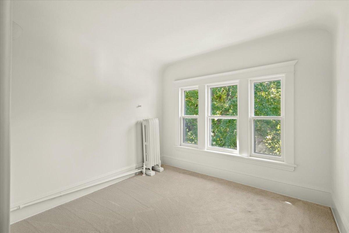 View of Residential at 2017 Emerson Avenue, Minneapolis MN 55405, Minneapolis (46 of 51) - Mike Wilen | Minnesota Team Real Estate