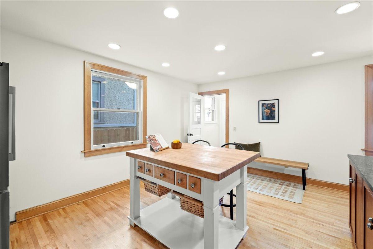 View of Residential at 2017 Emerson Avenue, Minneapolis MN 55405, Minneapolis (33 of 51) - Mike Wilen | Minnesota Team Real Estate