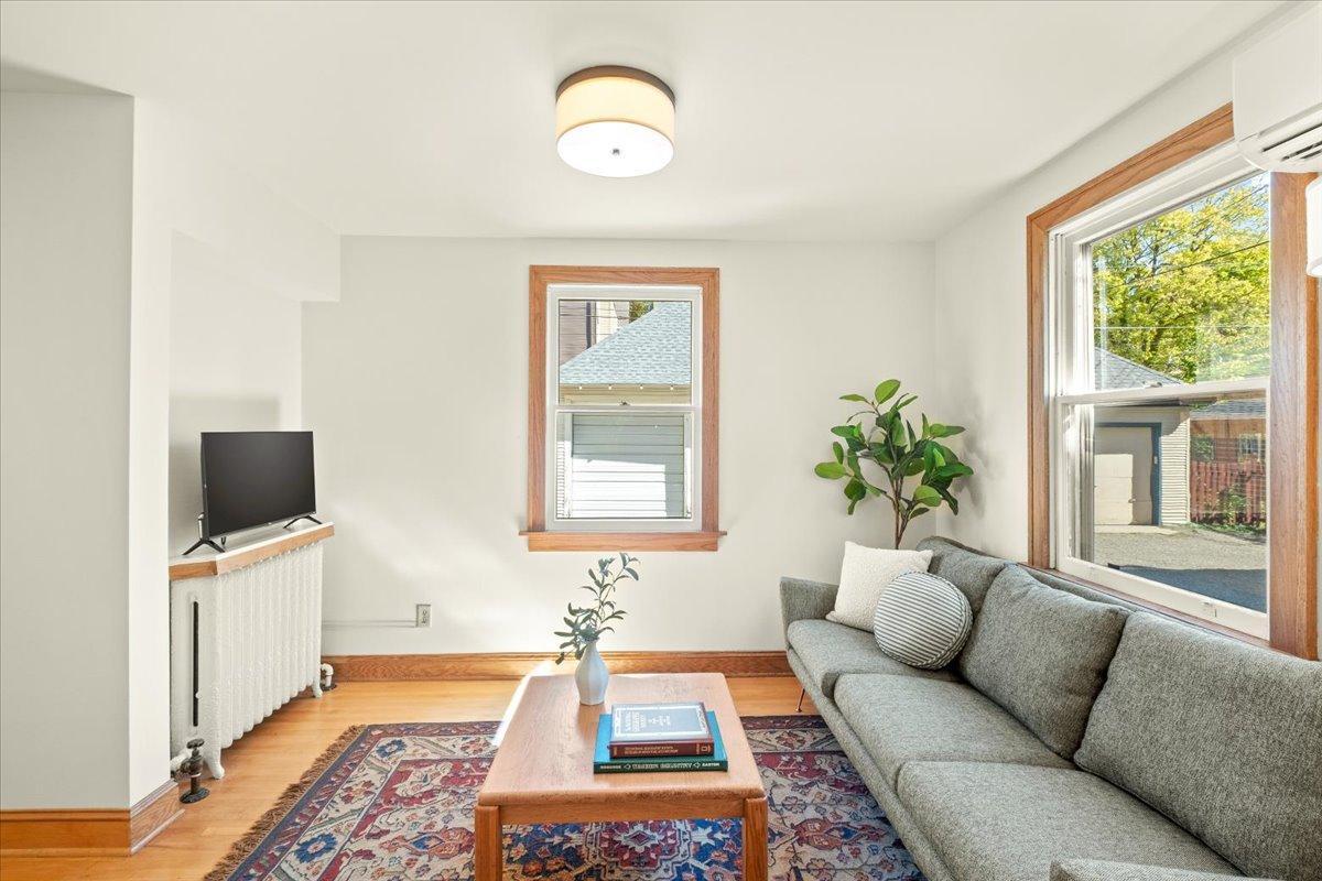 View of Residential at 2017 Emerson Avenue, Minneapolis MN 55405, Minneapolis (26 of 51) - Mike Wilen | Minnesota Team Real Estate