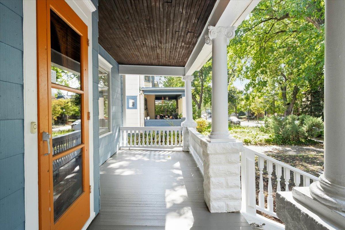 View of Residential at 2017 Emerson Avenue, Minneapolis MN 55405, Minneapolis (3 of 51) - Mike Wilen | Minnesota Team Real Estate