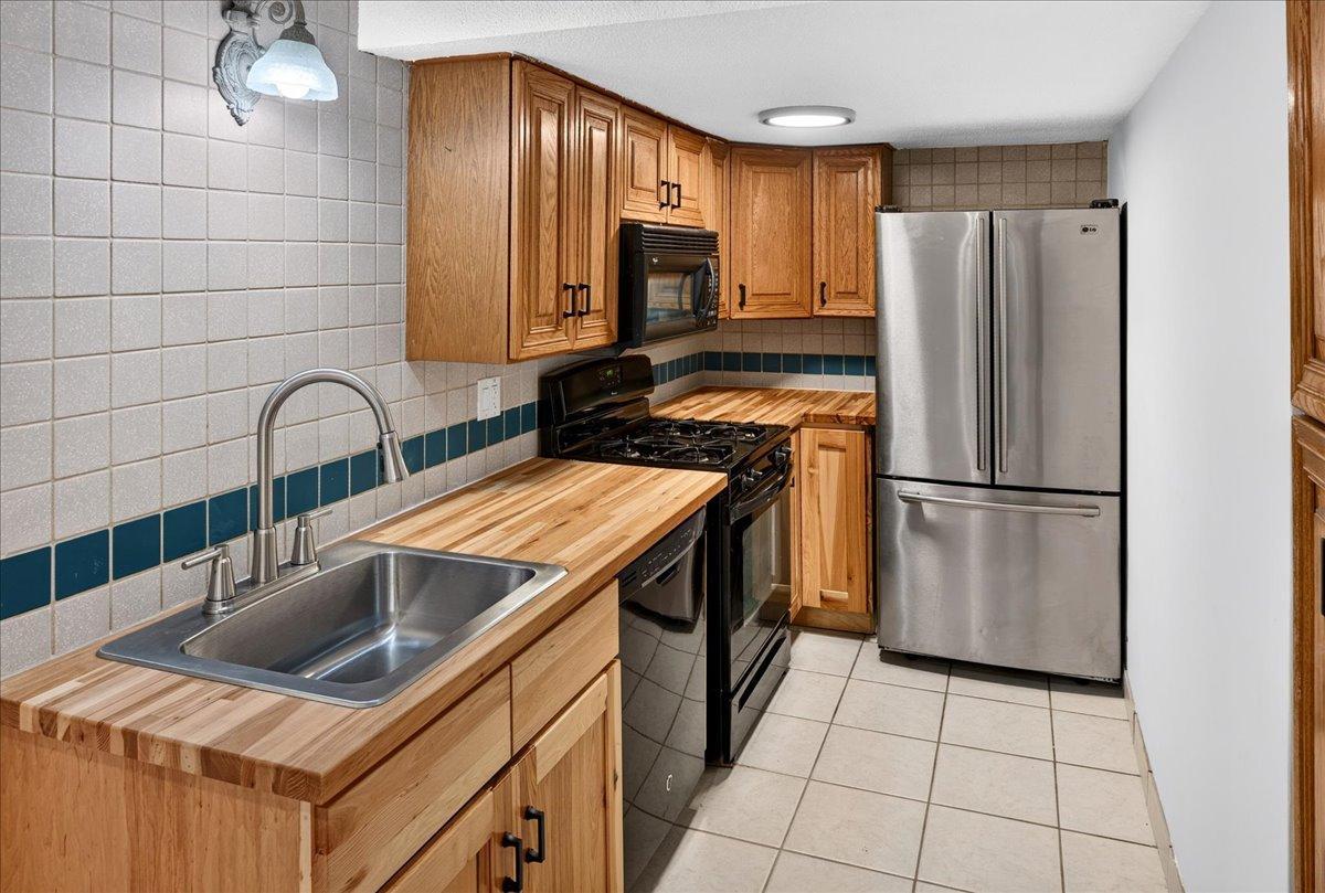 View of Residential at 12916 Harmony Circle, Burnsville MN 55337, Burnsville (38 of 47) - Mike Wilen | Minnesota Team Real Estate