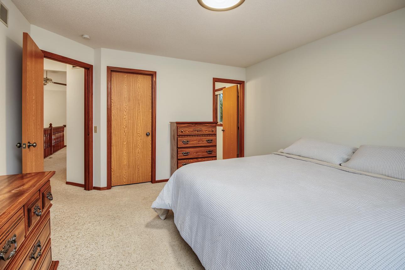 View of Residential at 16556 Illinois Avenue, Lakeville MN 55044, Lakeville (17 of 35) - Mike Wilen | Minnesota Team Real Estate