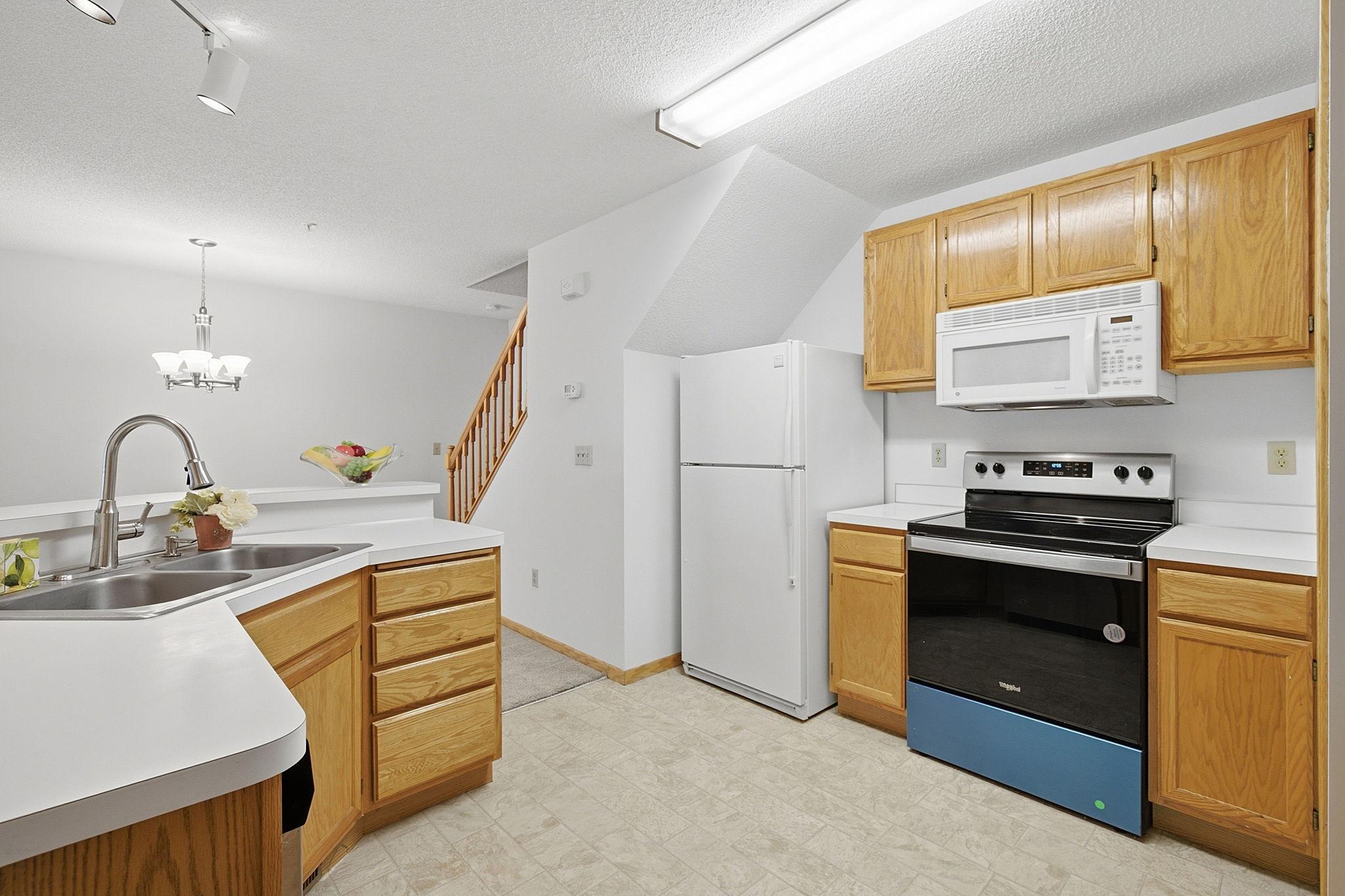 View of Residential at 2210 Ranchview Lane #121, Plymouth MN 55447, Plymouth (6 of 18) - Mike Wilen | Minnesota Team Real Estate