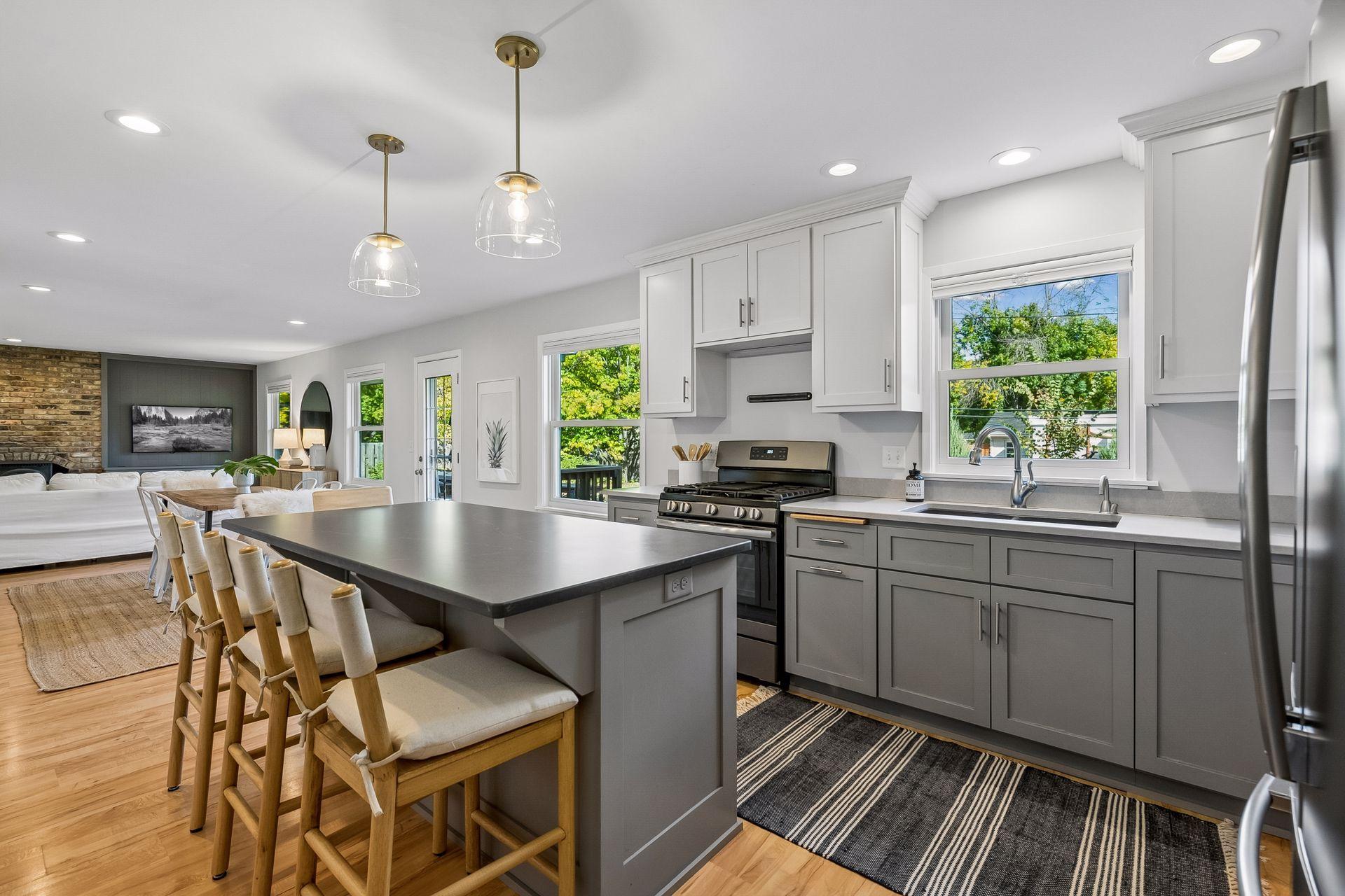 View of Residential at 2001 Westwood Hills Drive, Saint Louis Park MN 55426, Saint Louis Park (12 of 44) - Mike Wilen | Minnesota Team Real Estate
