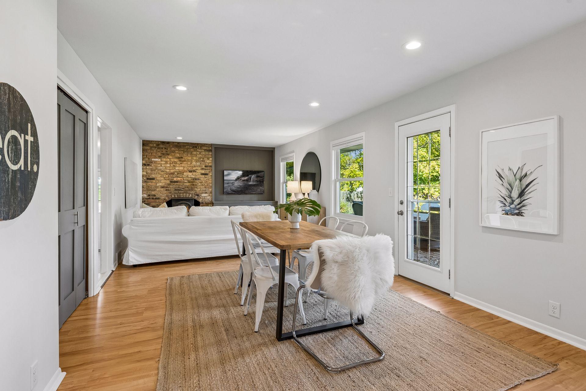 View of Residential at 2001 Westwood Hills Drive, Saint Louis Park MN 55426, Saint Louis Park (18 of 44) - Mike Wilen | Minnesota Team Real Estate