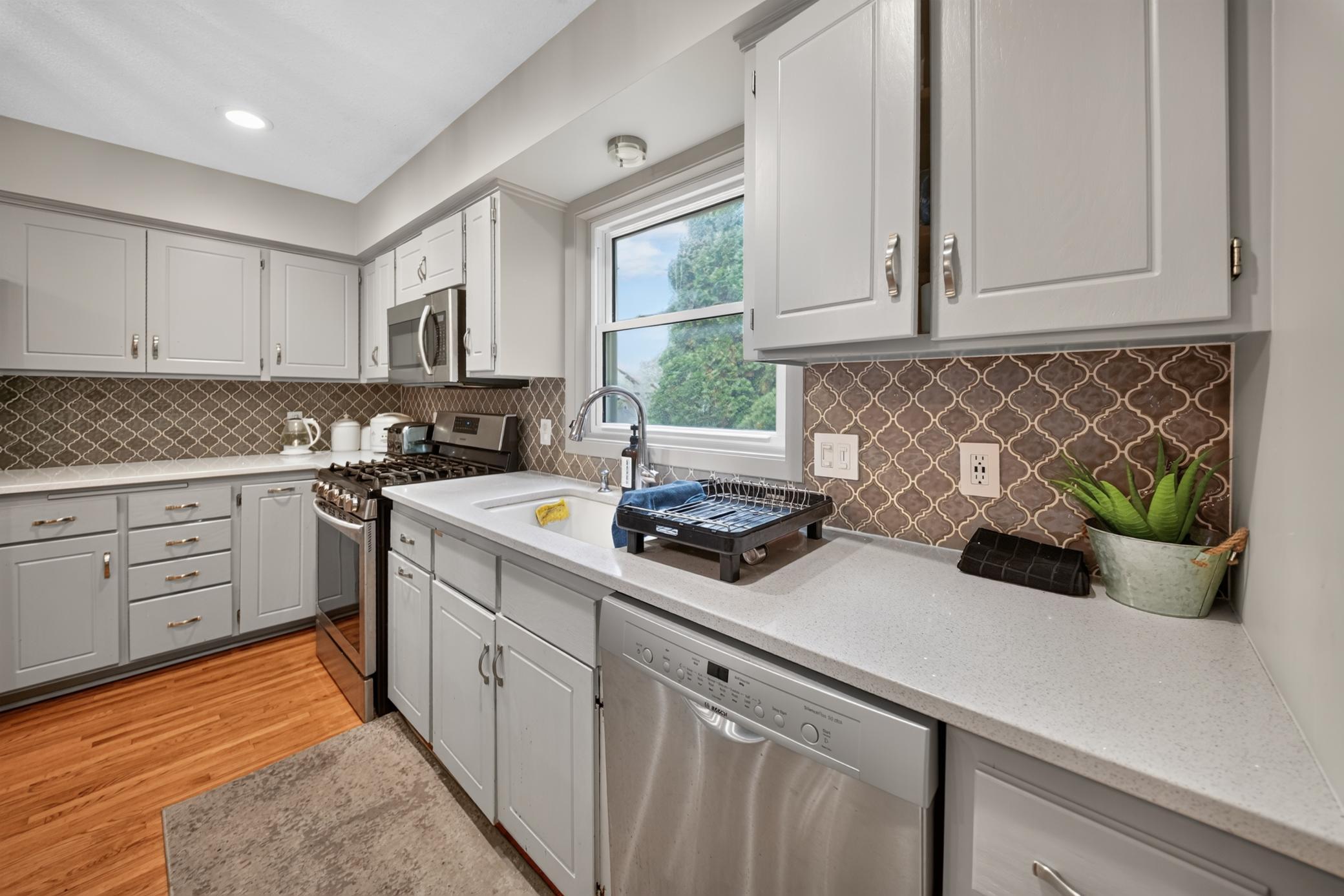View of Residential at 1309 86th Avenue, Brooklyn Park MN 55444, Brooklyn Park (4 of 37) - Mike Wilen | Minnesota Team Real Estate