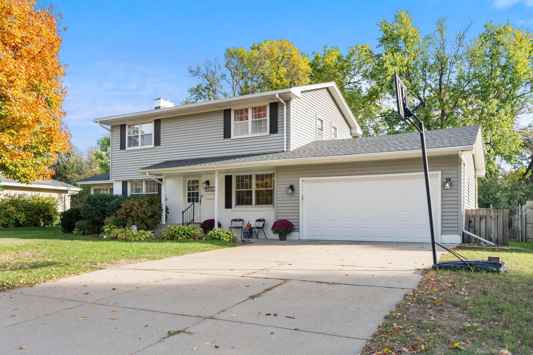 View of Residential at 4401 78th Avenue, Brooklyn Park MN 55443, Brooklyn Park (11 of 95) - Mike Wilen | Minnesota Team Real Estate
