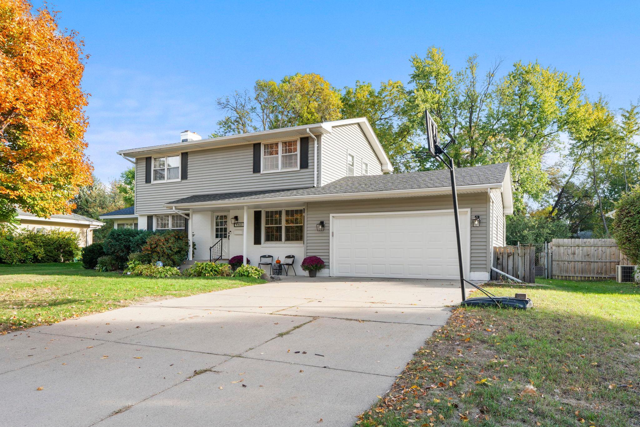 View of Residential at 4401 78th Avenue, Brooklyn Park MN 55443, Brooklyn Park (10 of 95) - Mike Wilen | Minnesota Team Real Estate