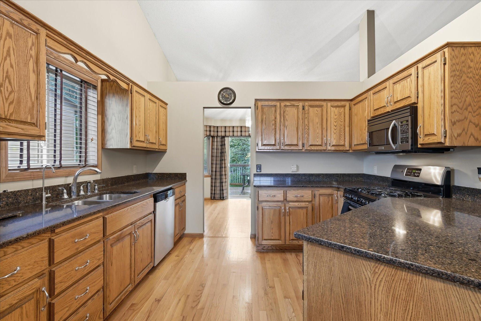 View of Residential at 9213 Queens Gardens, Brooklyn Park MN 55443, Brooklyn Park (13 of 55) - Mike Wilen | Minnesota Team Real Estate