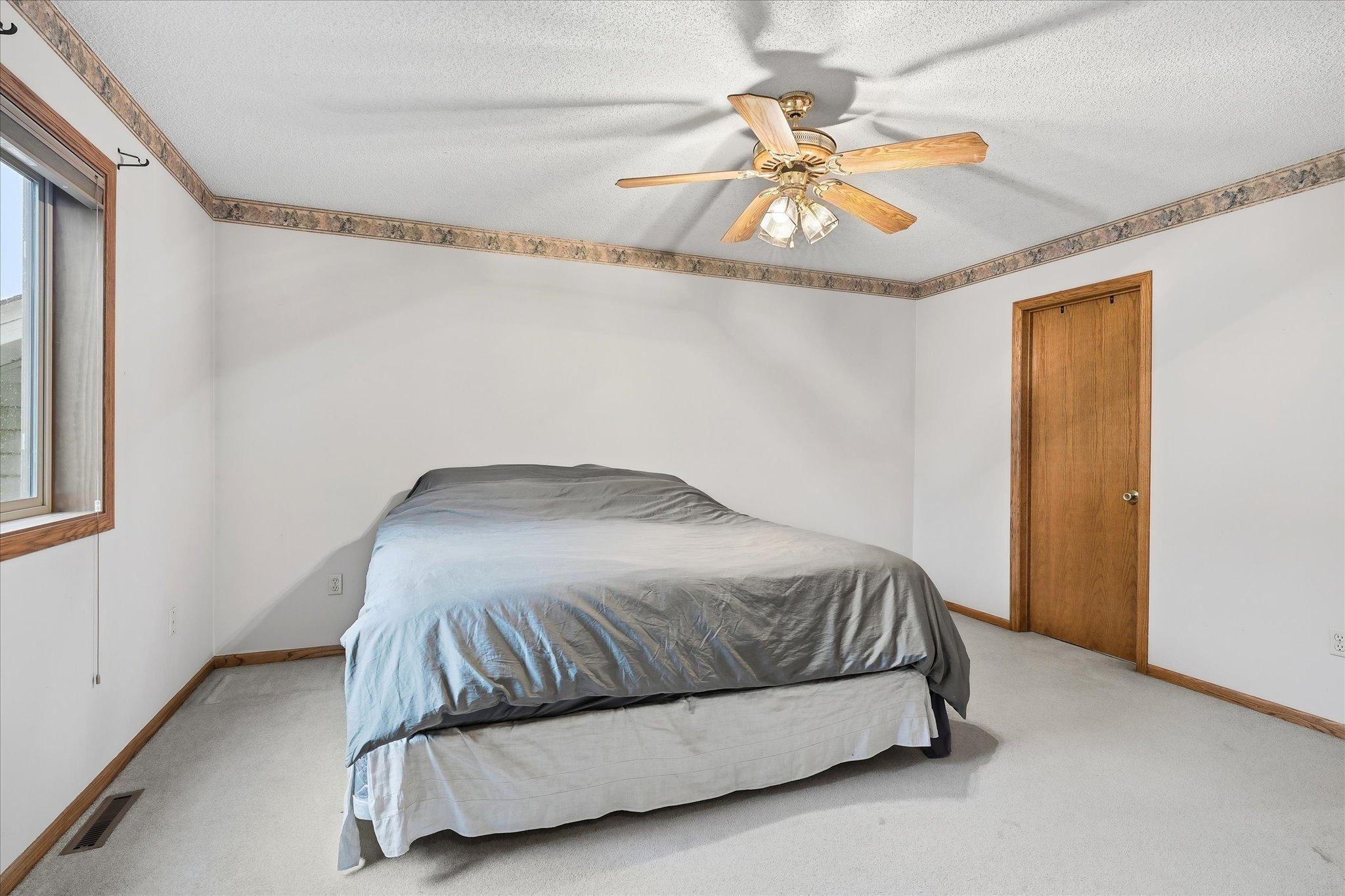 View of Residential at 9213 Queens Gardens, Brooklyn Park MN 55443, Brooklyn Park (32 of 55) - Mike Wilen | Minnesota Team Real Estate