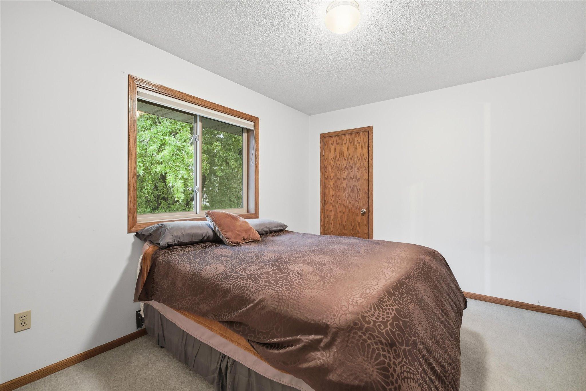 View of Residential at 9213 Queens Gardens, Brooklyn Park MN 55443, Brooklyn Park (33 of 55) - Mike Wilen | Minnesota Team Real Estate