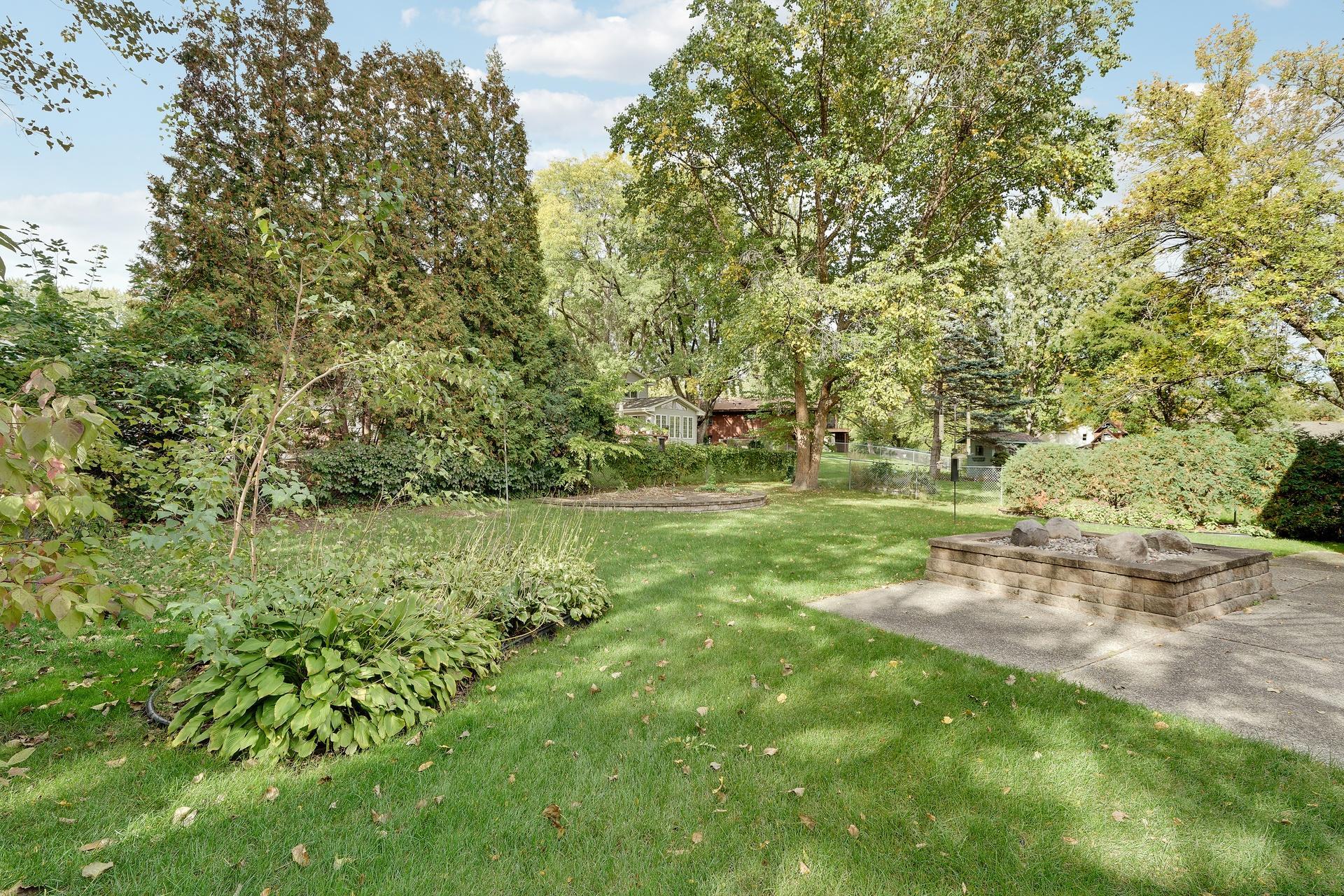 View of Residential at 9716 Oxborough Road, Bloomington MN 55437, Bloomington (38 of 54) - Mike Wilen | Minnesota Team Real Estate