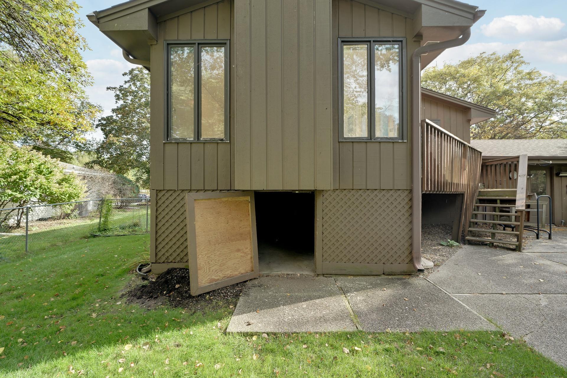 View of Residential at 9716 Oxborough Road, Bloomington MN 55437, Bloomington (36 of 54) - Mike Wilen | Minnesota Team Real Estate