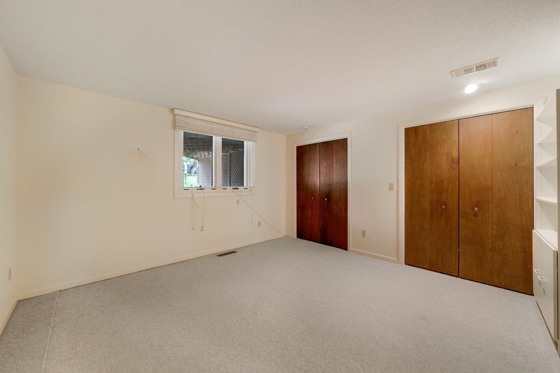View of Residential at 9716 Oxborough Road, Bloomington MN 55437, Bloomington (24 of 54) - Mike Wilen | Minnesota Team Real Estate