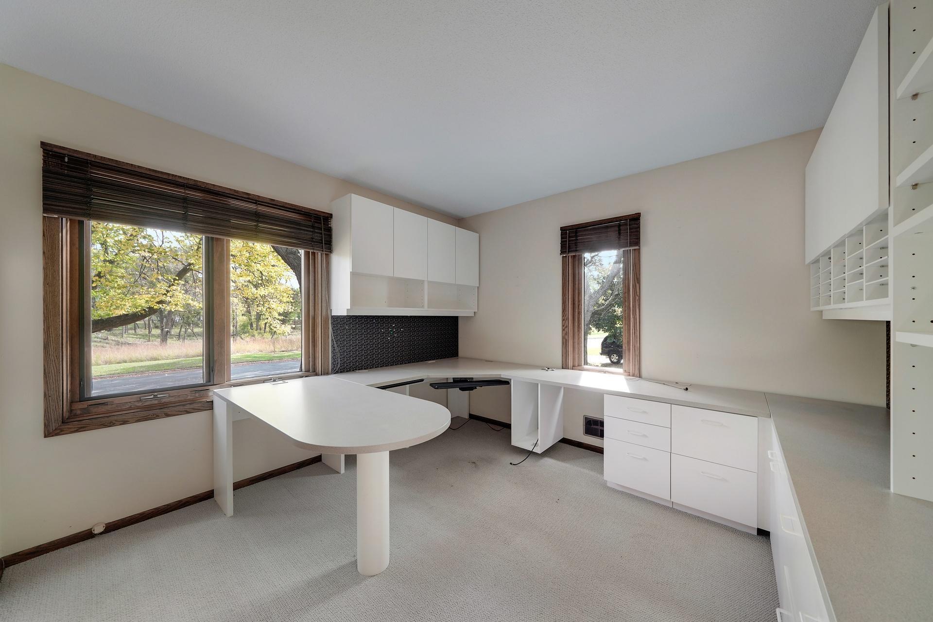 View of Residential at 9716 Oxborough Road, Bloomington MN 55437, Bloomington (16 of 54) - Mike Wilen | Minnesota Team Real Estate
