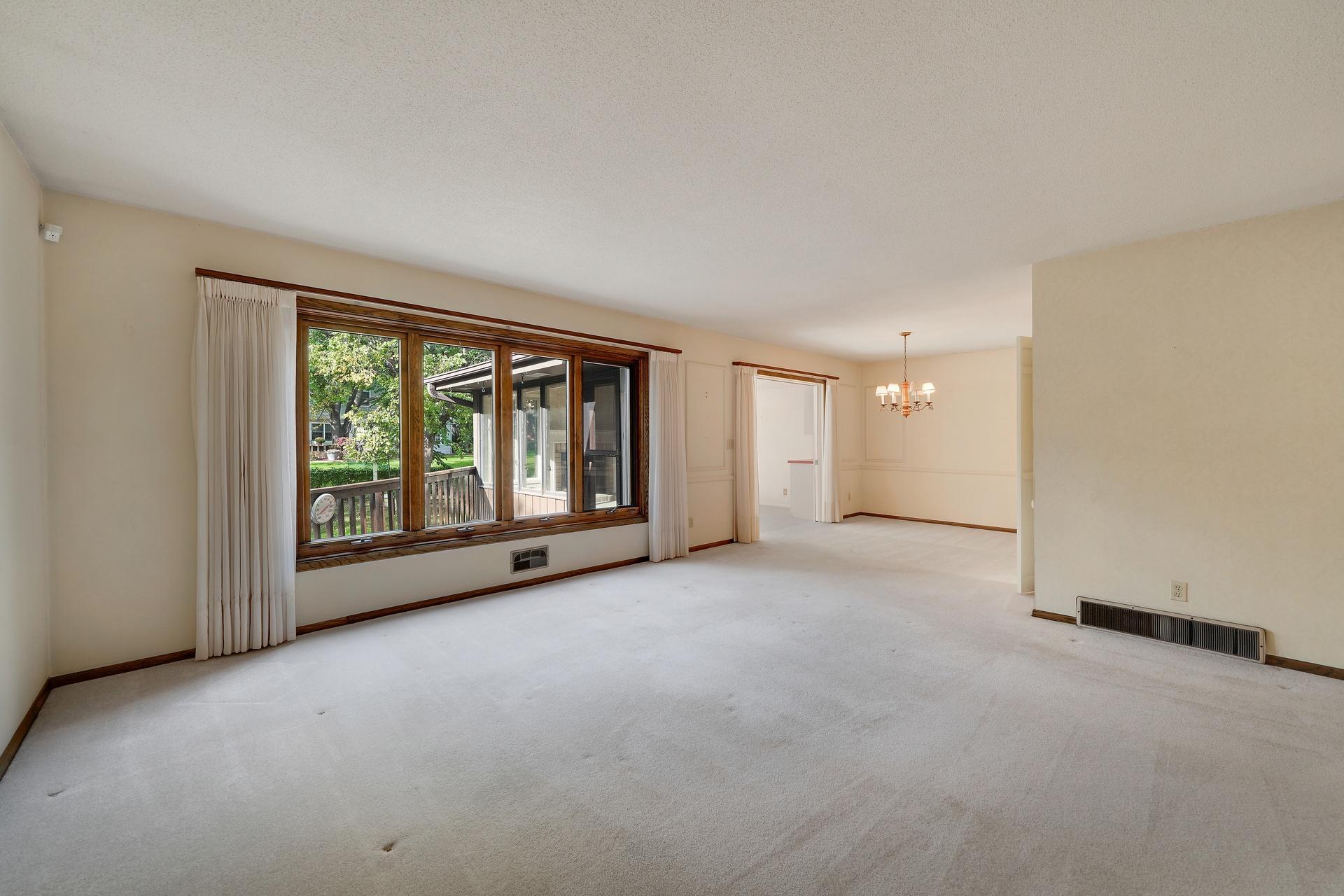 View of Residential at 9716 Oxborough Road, Bloomington MN 55437, Bloomington (5 of 54) - Mike Wilen | Minnesota Team Real Estate