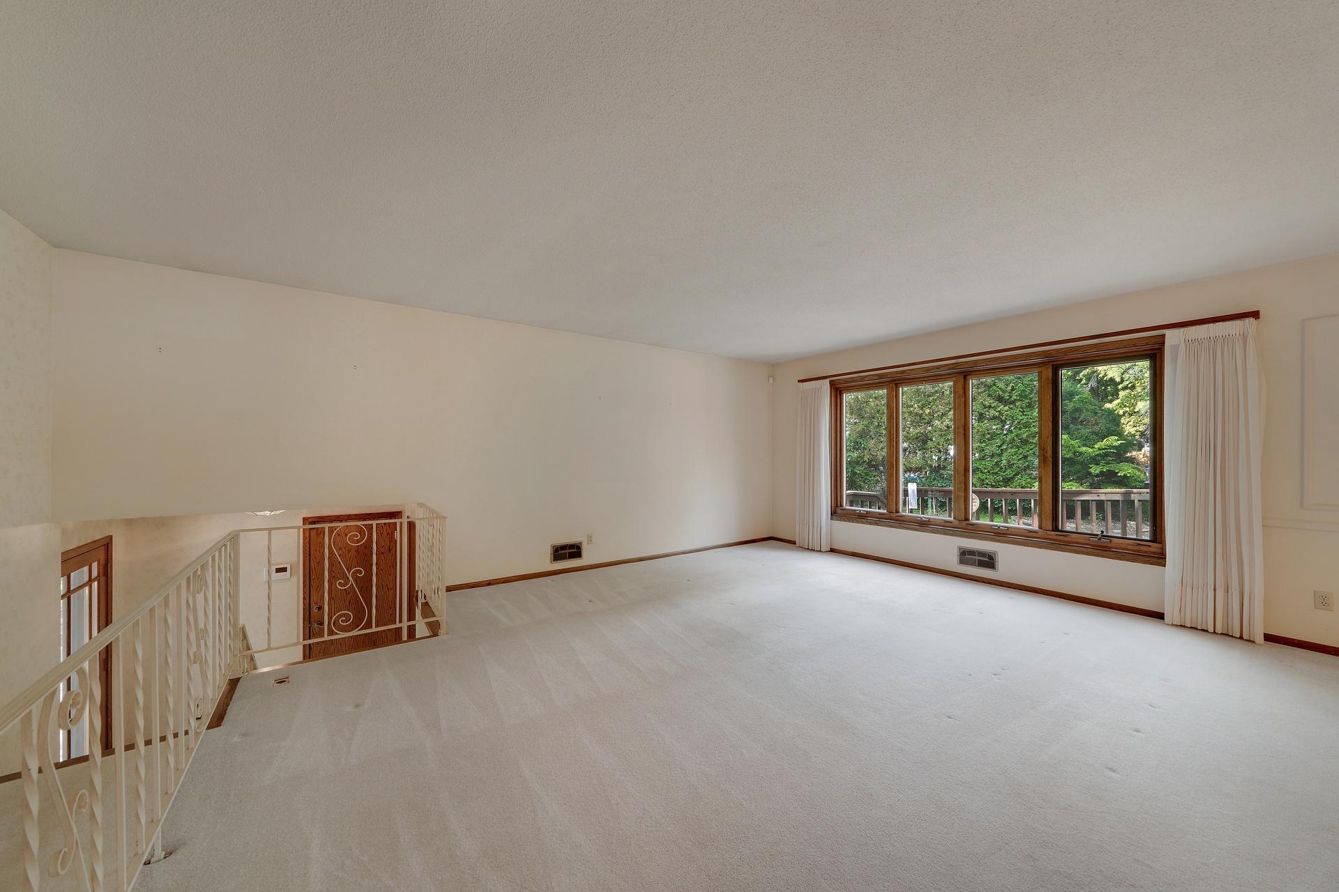 View of Residential at 9716 Oxborough Road, Bloomington MN 55437, Bloomington (4 of 54) - Mike Wilen | Minnesota Team Real Estate
