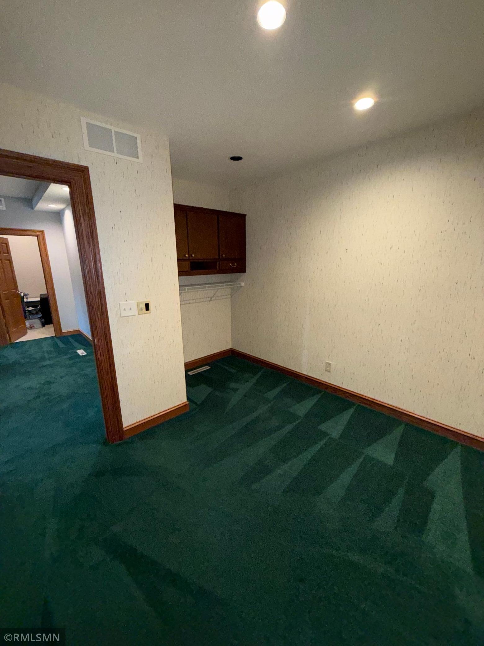 View of Residential at 9405 Wedgewood Drive, Woodbury MN 55125, Woodbury (83 of 120) - Mike Wilen | Minnesota Team Real Estate