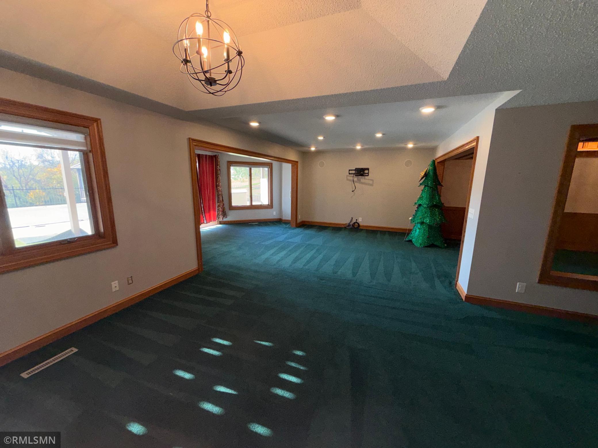 View of Residential at 9405 Wedgewood Drive, Woodbury MN 55125, Woodbury (72 of 120) - Mike Wilen | Minnesota Team Real Estate