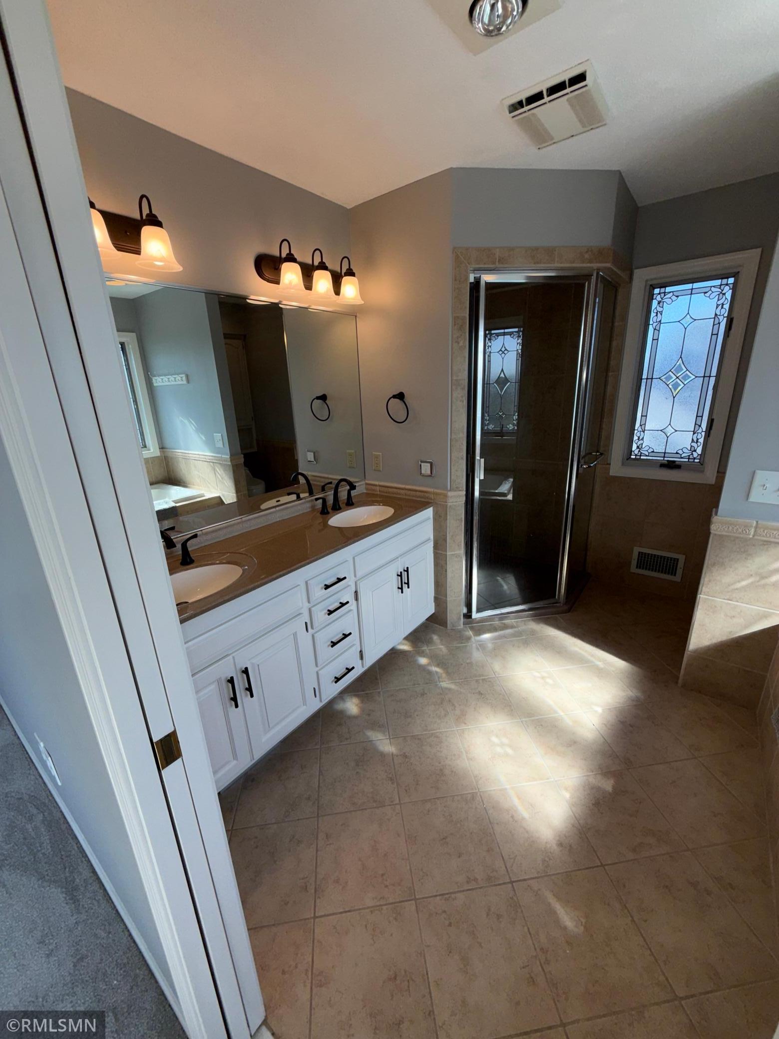 View of Residential at 9405 Wedgewood Drive, Woodbury MN 55125, Woodbury (53 of 120) - Mike Wilen | Minnesota Team Real Estate