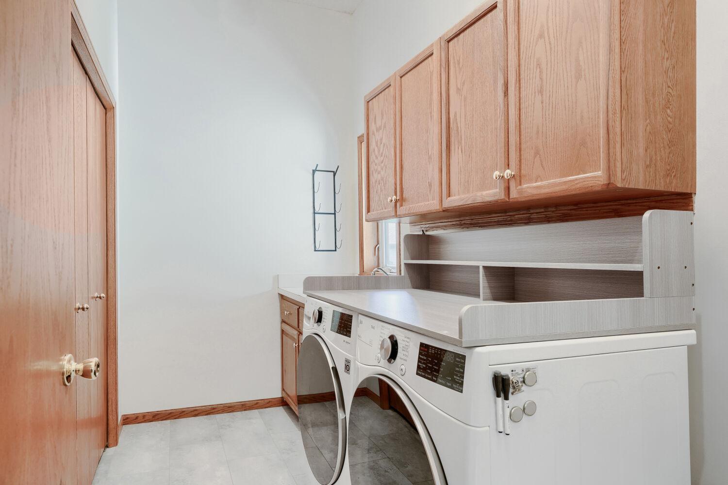 View of Residential at 1317 Schooner Court, Woodbury MN 55125, Woodbury (23 of 28) - Mike Wilen | Minnesota Team Real Estate