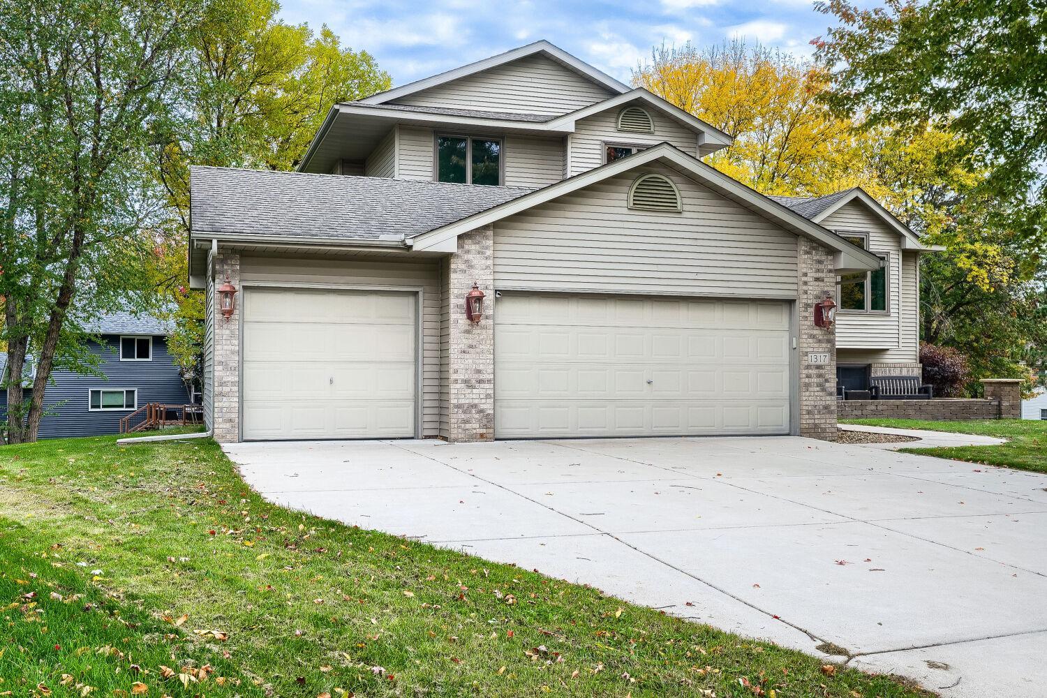 View of Residential at 1317 Schooner Court, Woodbury MN 55125, Woodbury (4 of 28) - Mike Wilen | Minnesota Team Real Estate