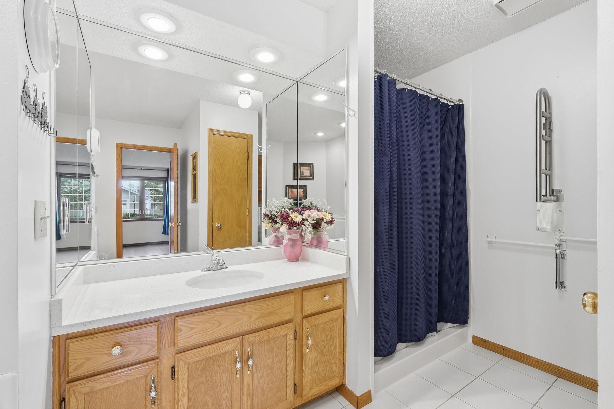 View of Residential at 1903 Granite Avenue, Oakdale MN 55128, Oakdale (17 of 21) - Mike Wilen | Minnesota Team Real Estate