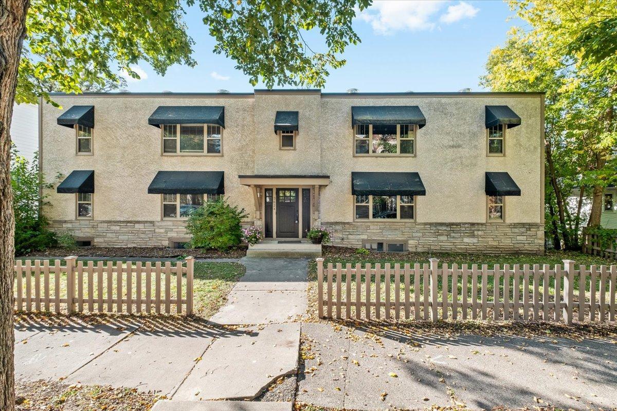View of Residential at 3624 Colfax Avenue #101, Minneapolis MN 55409, Minneapolis (3 of 19) - Mike Wilen | Minnesota Team Real Estate