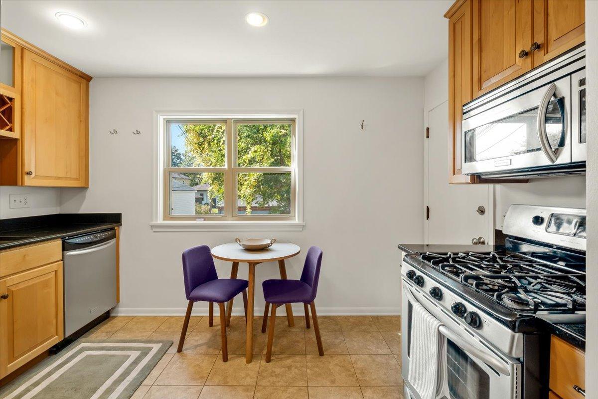 View of Residential at 3624 Colfax Avenue #101, Minneapolis MN 55409, Minneapolis (10 of 19) - Mike Wilen | Minnesota Team Real Estate