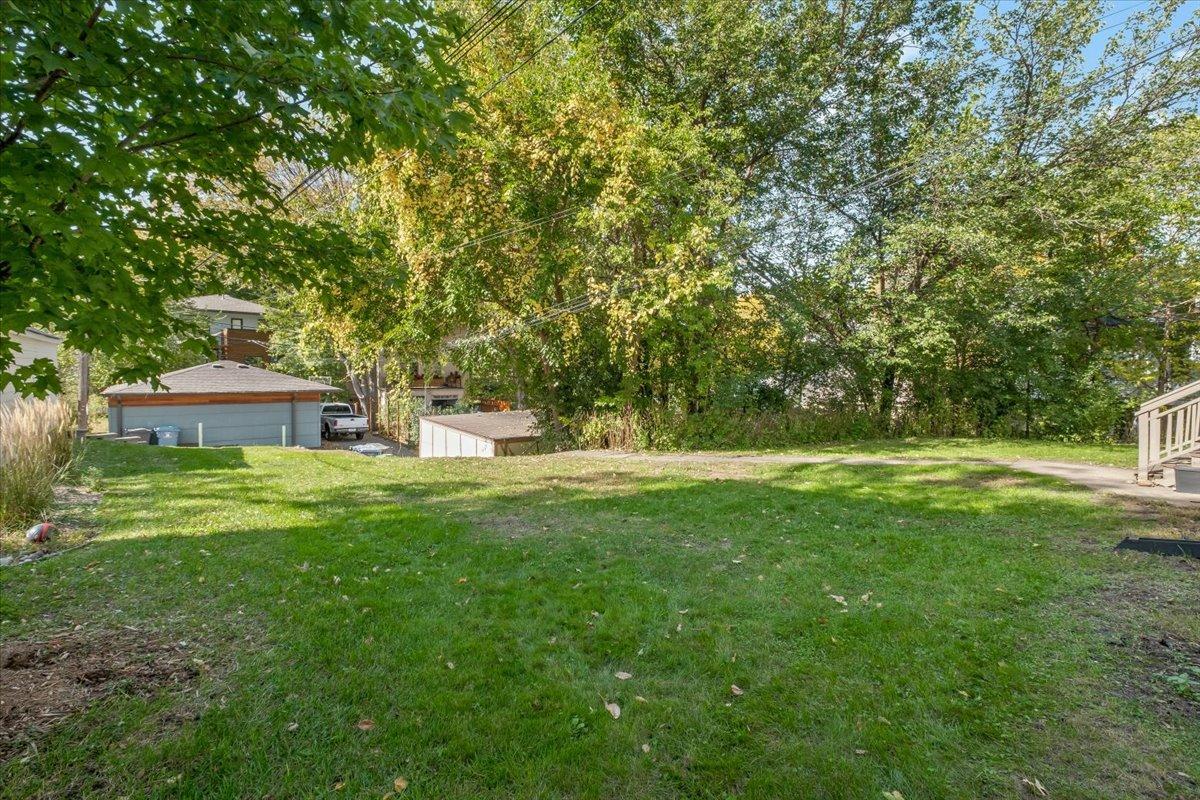 View of Residential at 3624 Colfax Avenue #101, Minneapolis MN 55409, Minneapolis (18 of 19) - Mike Wilen | Minnesota Team Real Estate