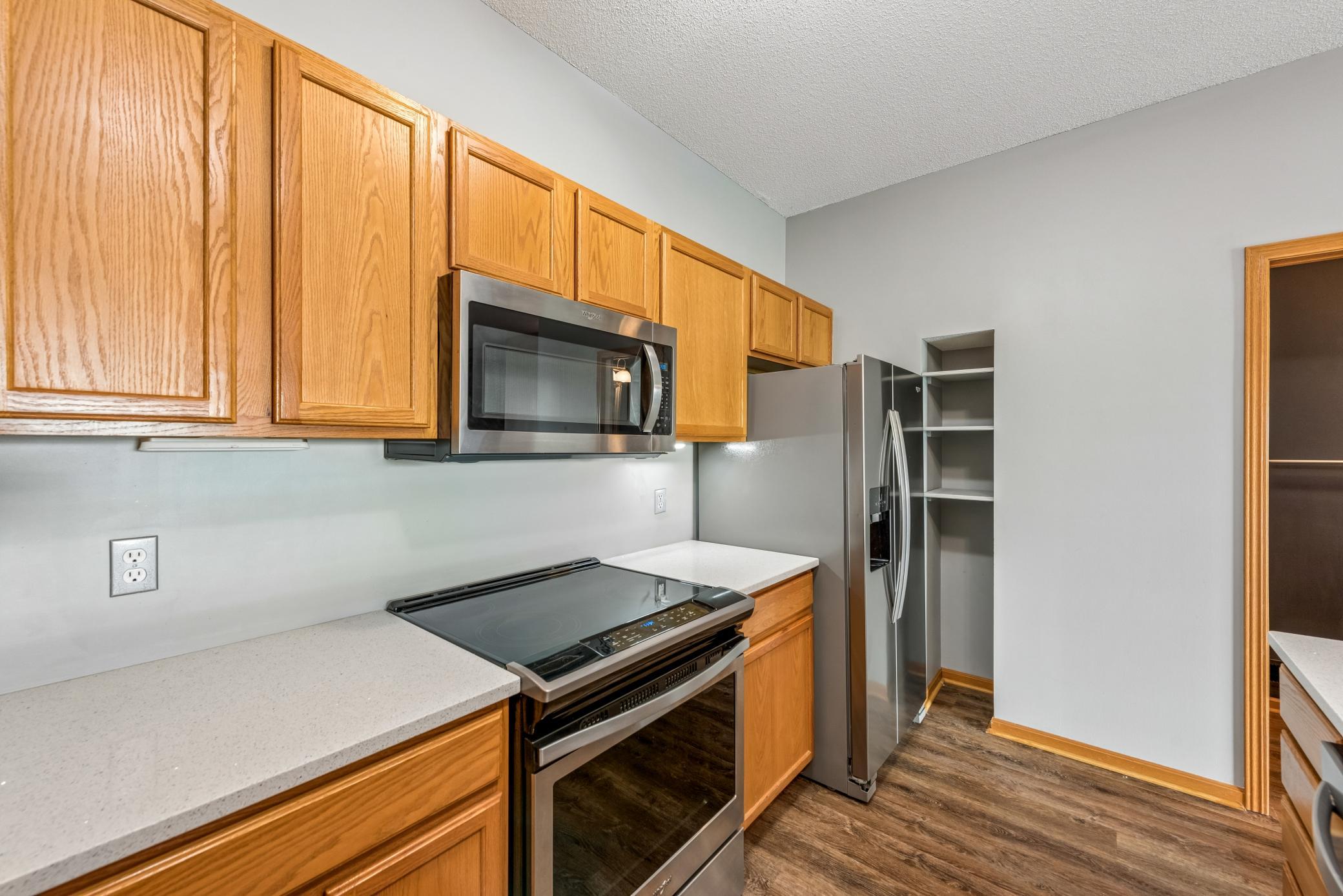 View of Residential at 396 Willoughby Way, Minnetonka MN 55305, Minnetonka (13 of 34) - Mike Wilen | Minnesota Team Real Estate