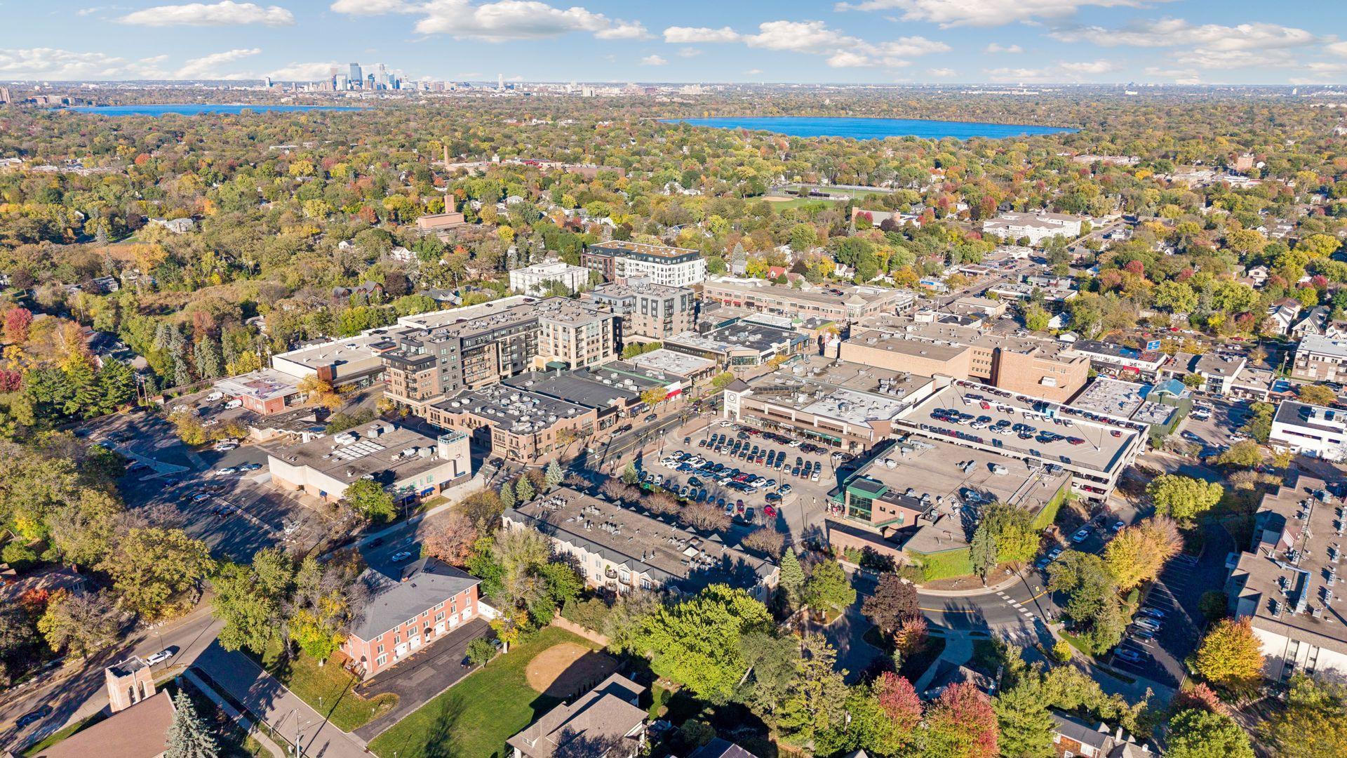 View of Residential at 5124 Zenith Avenue, Minneapolis MN 55410, Minneapolis (60 of 74) - Mike Wilen | Minnesota Team Real Estate