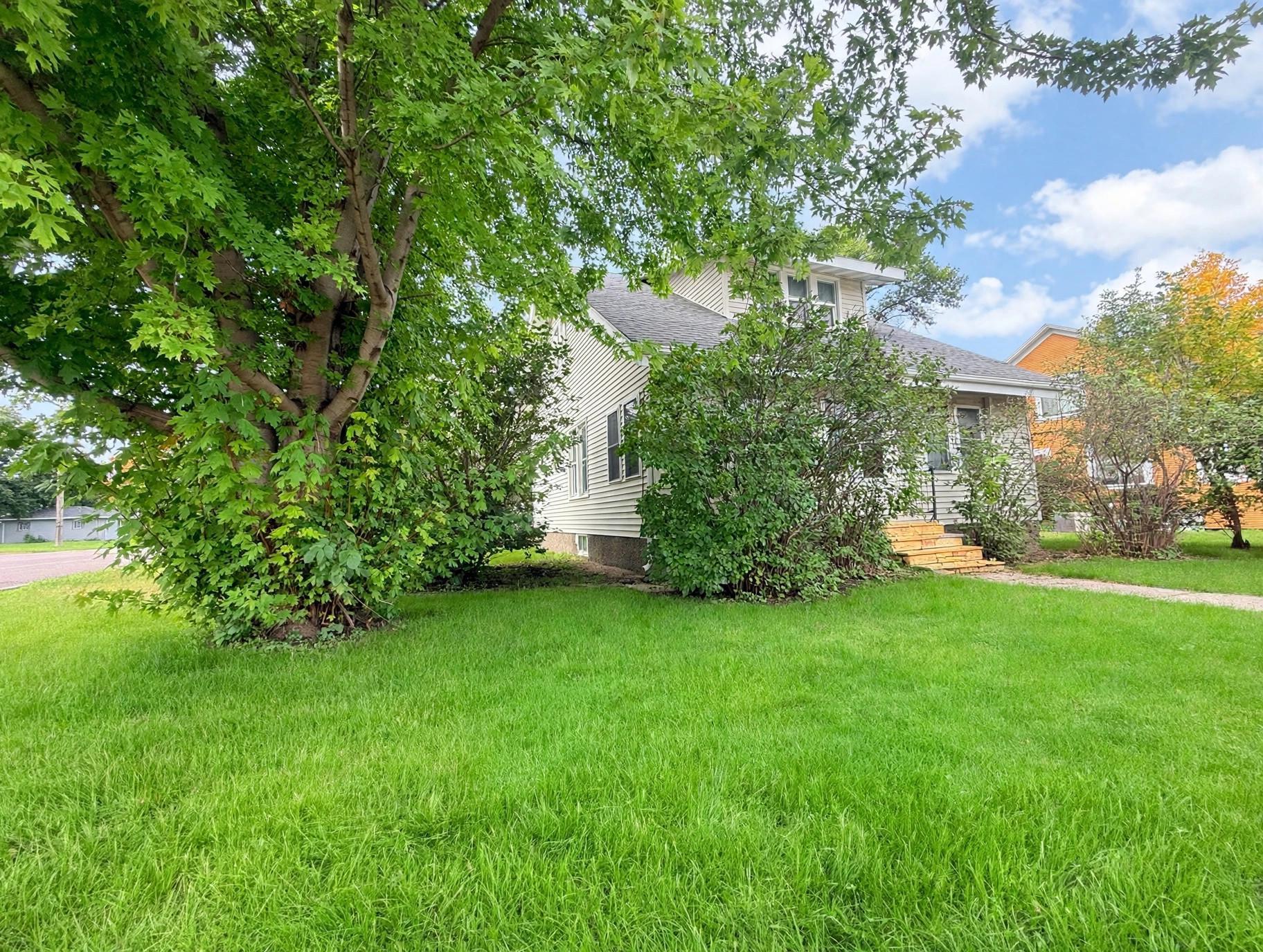 View of Residential at 611 6th Street, Gaylord MN 55334, Gaylord (6 of 25) - Mike Wilen | Minnesota Team Real Estate