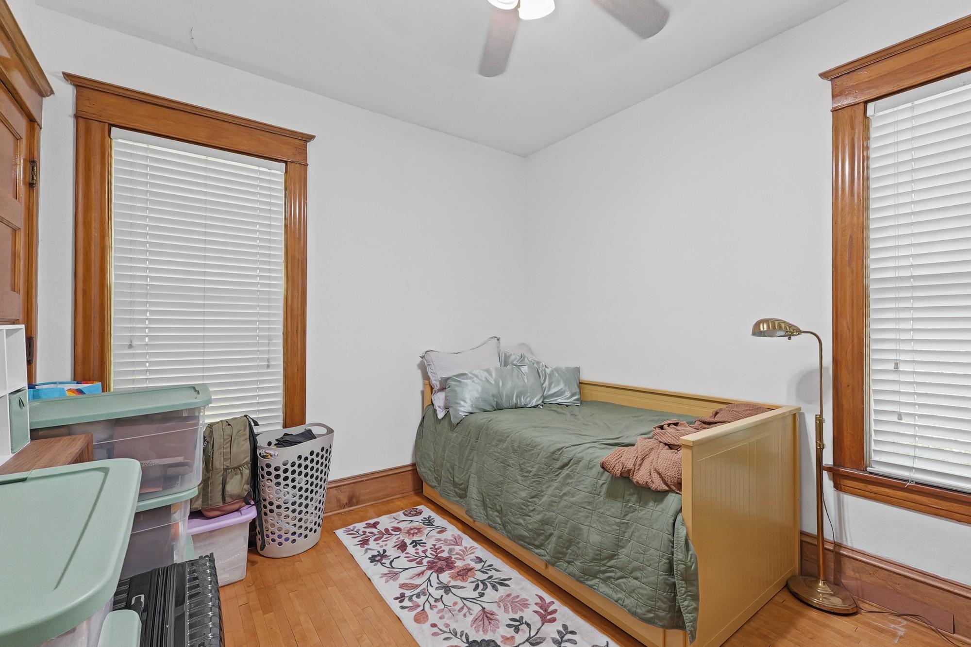 View of Residential Income at 2104 6th Street, Minneapolis MN 55411, Minneapolis (27 of 45) - Mike Wilen | Minnesota Team Real Estate