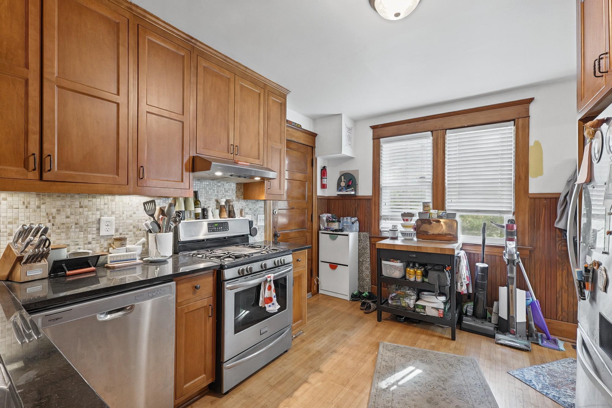 View of Residential Income at 2104 6th Street, Minneapolis MN 55411, Minneapolis (26 of 45) - Mike Wilen | Minnesota Team Real Estate