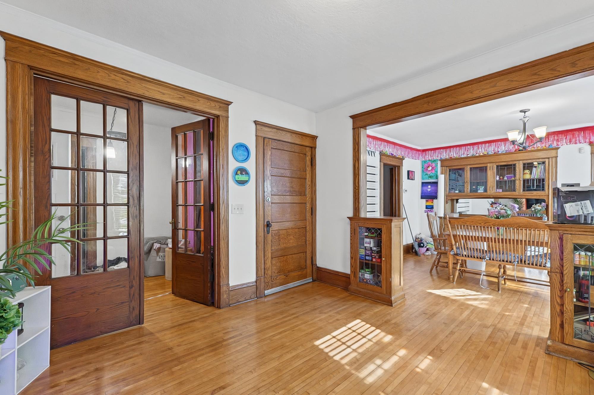 View of Residential Income at 2104 6th Street, Minneapolis MN 55411, Minneapolis (5 of 45) - Mike Wilen | Minnesota Team Real Estate